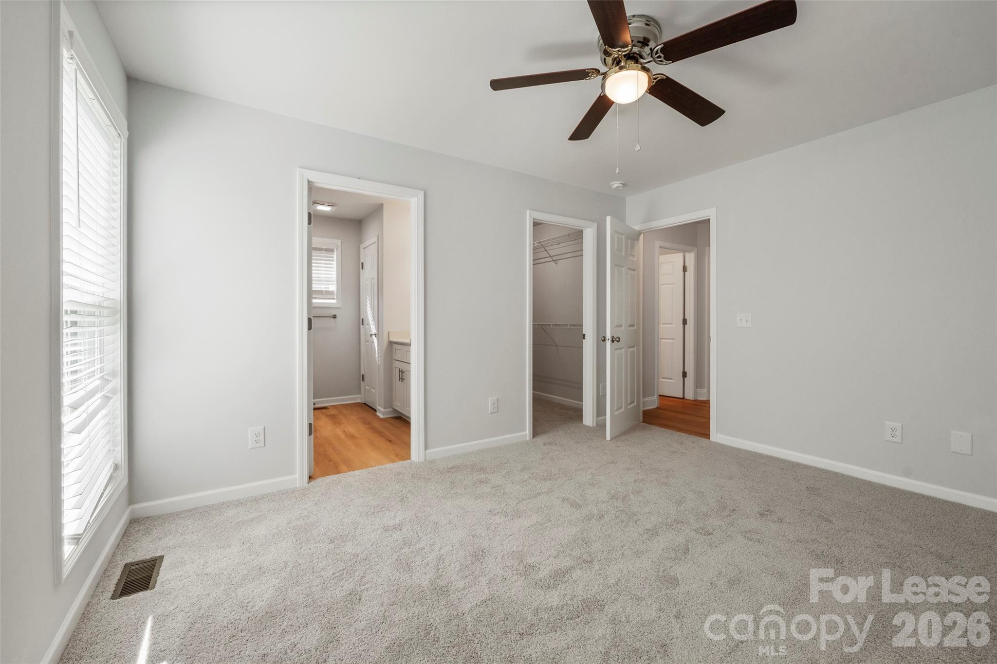 702 Park Avenue Property Photo 13