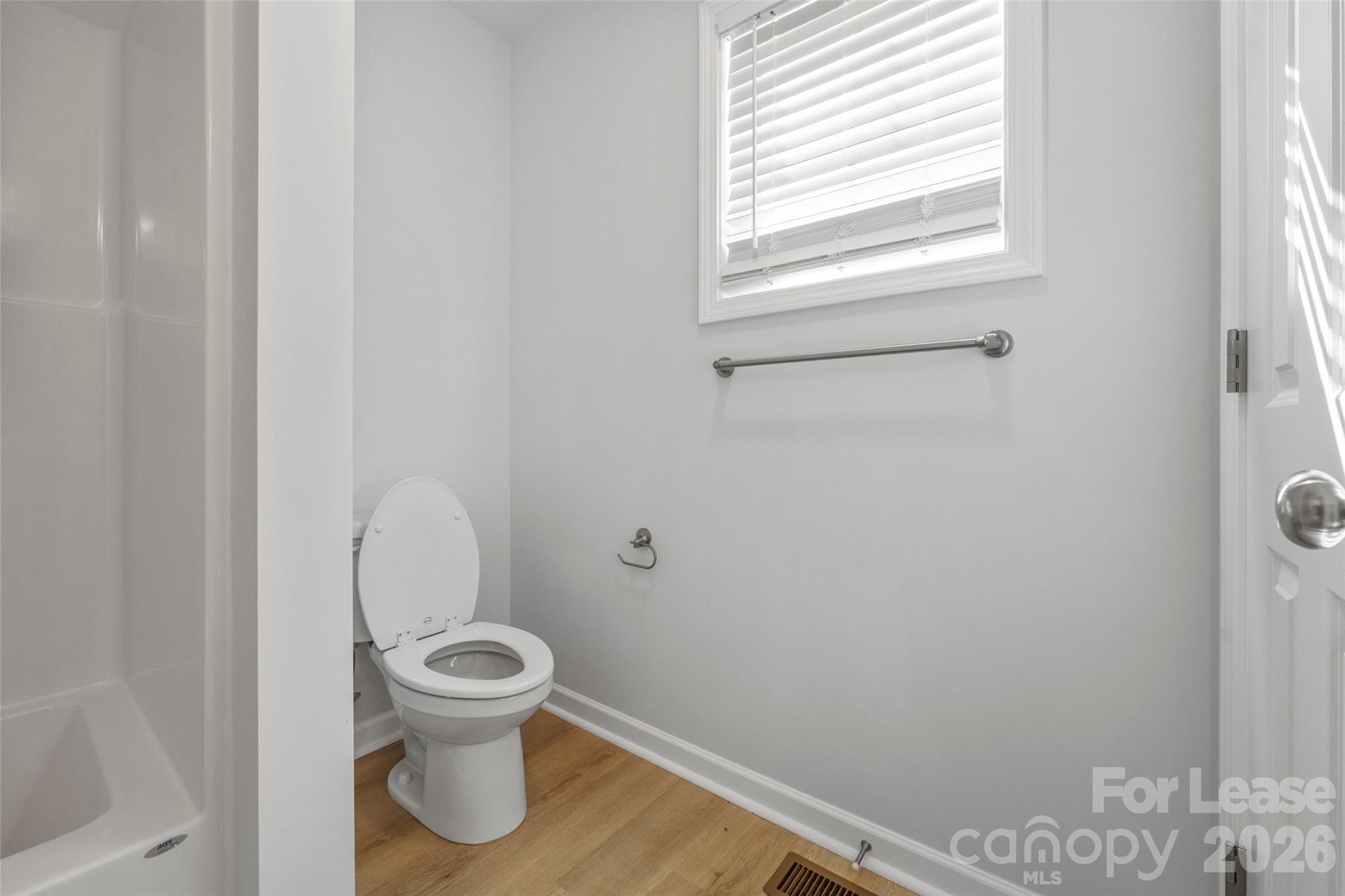 702 Park Avenue Property Photo 15