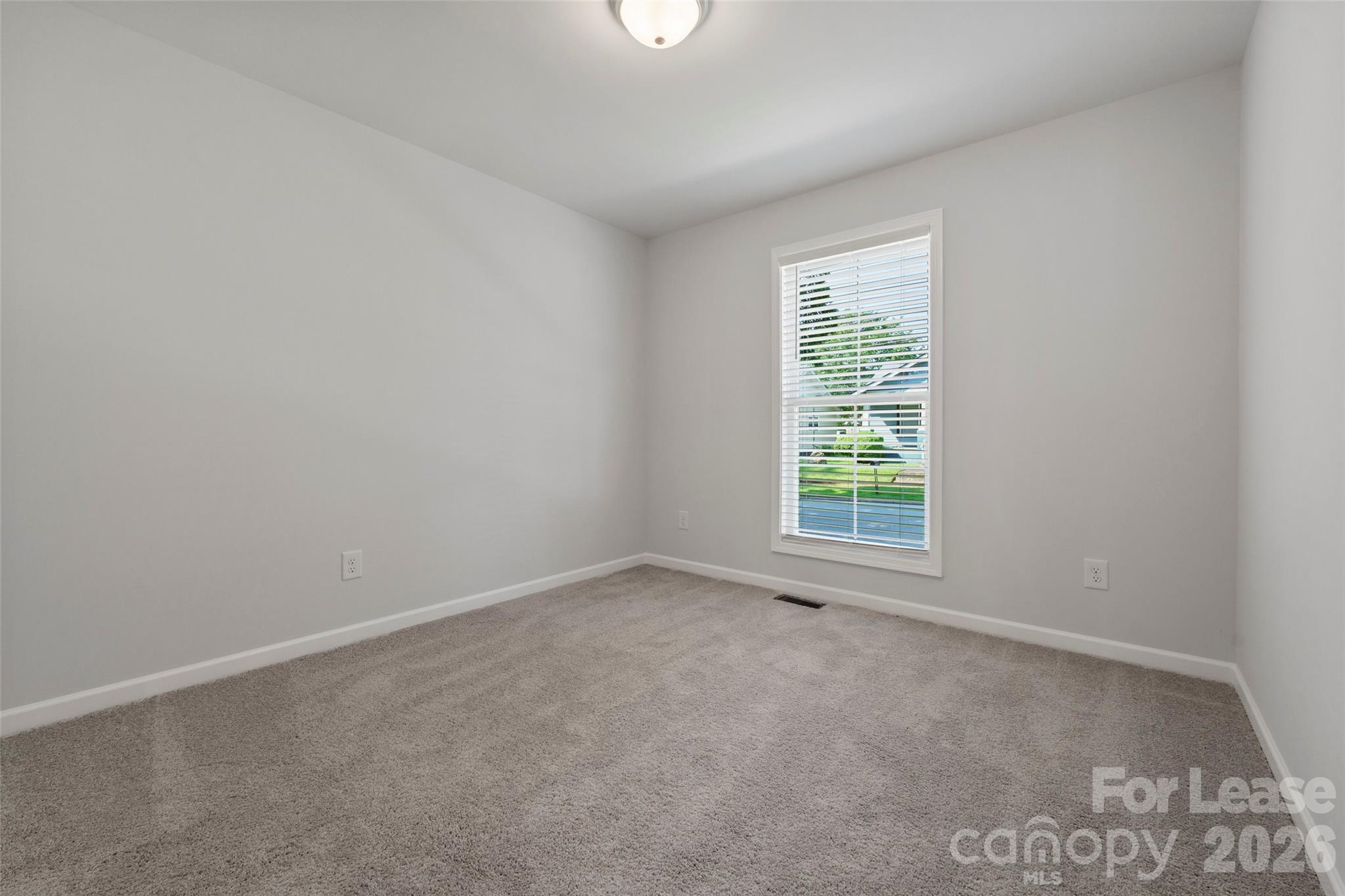 702 Park Avenue Property Photo 18