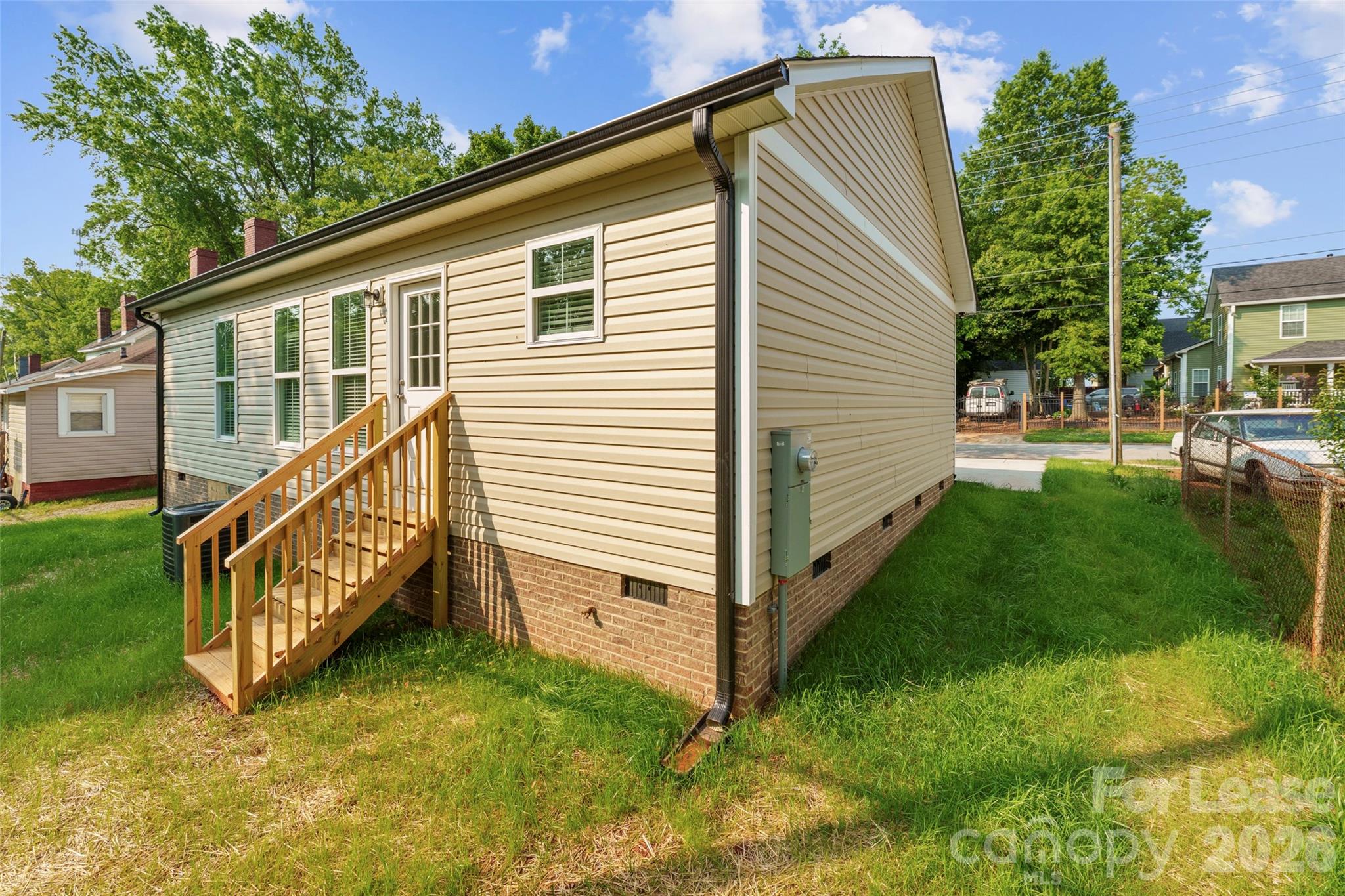 702 Park Avenue Property Photo 22