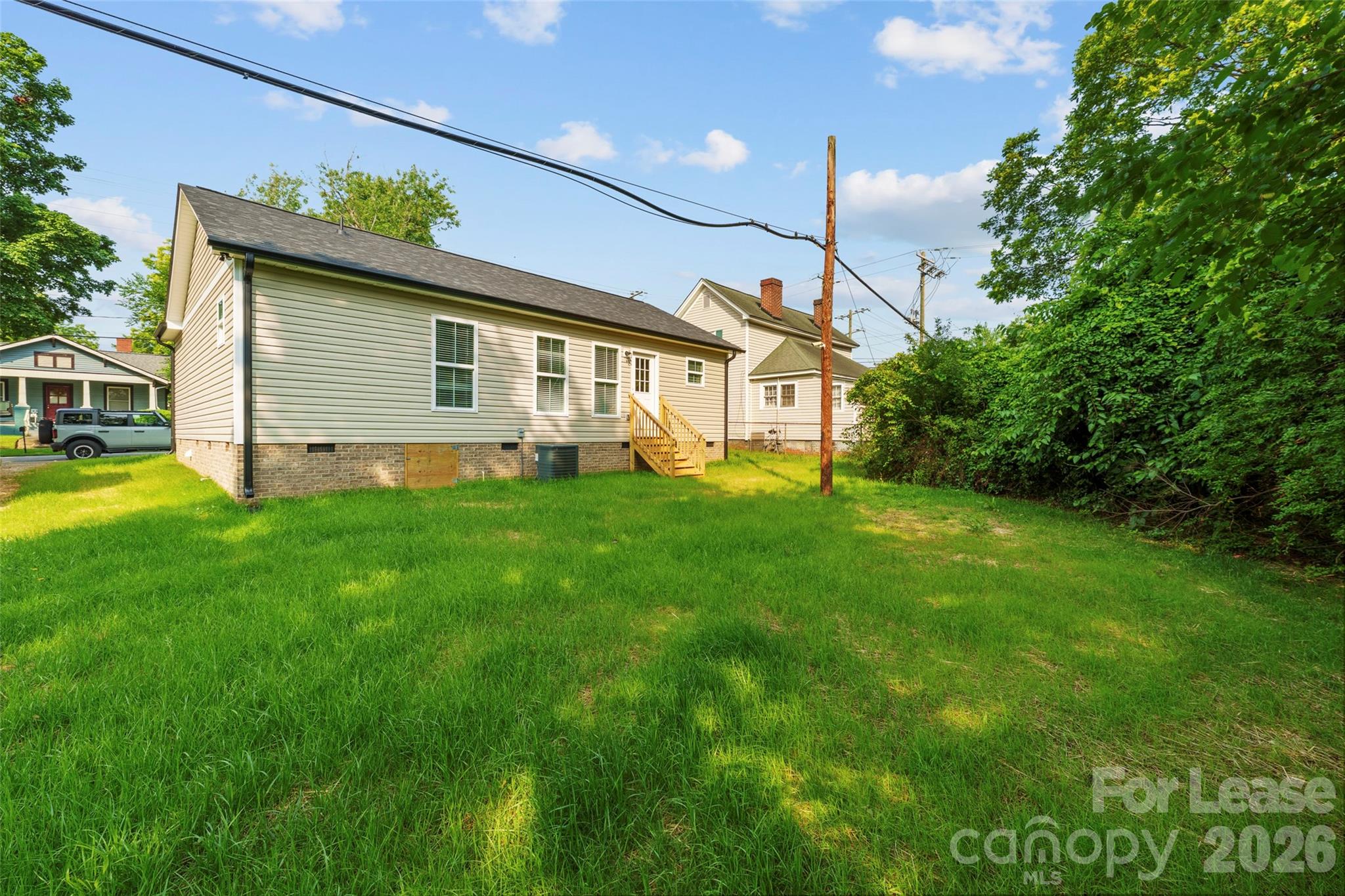 702 Park Avenue Property Photo 23