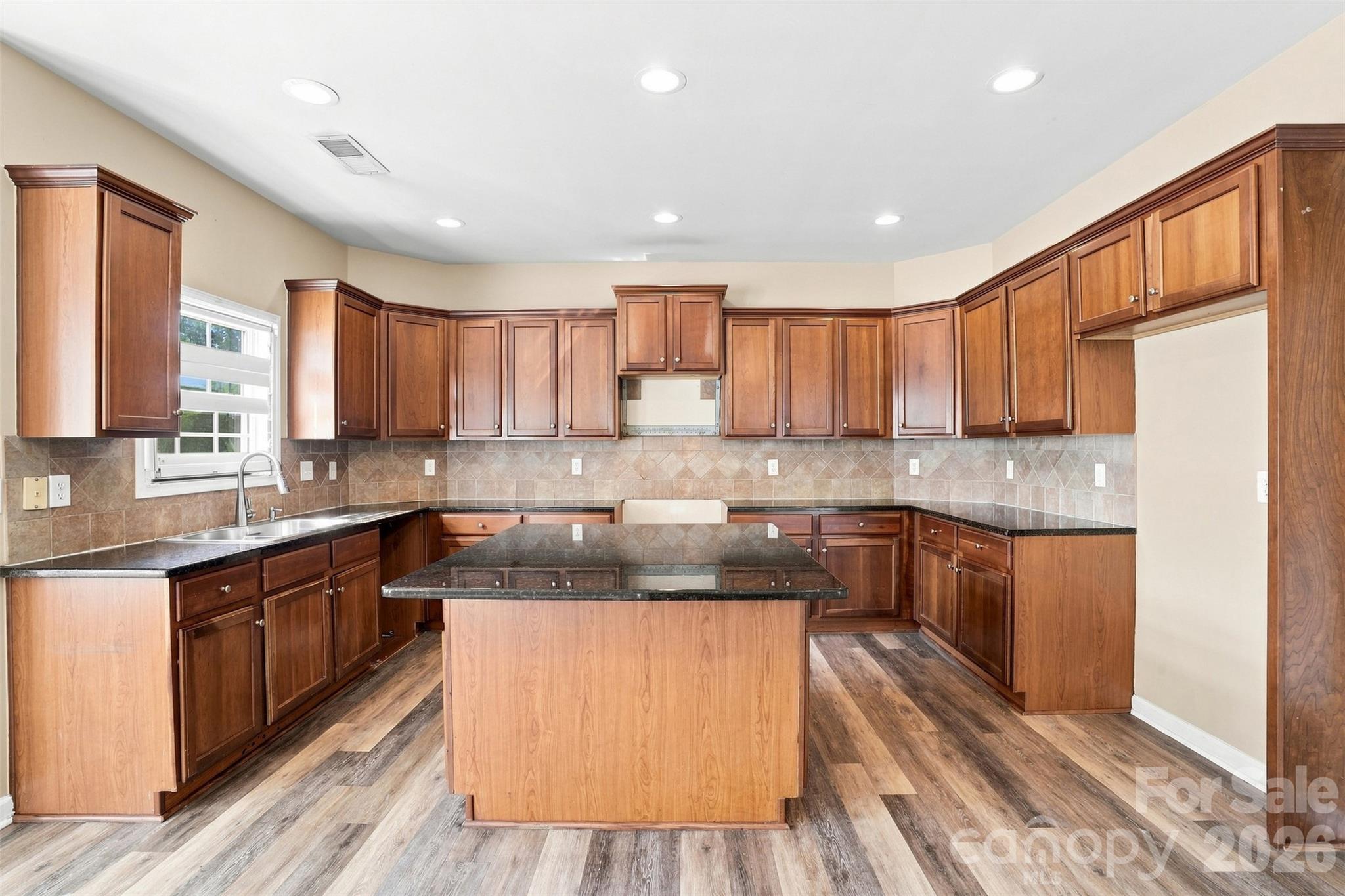 2506 Greenspire Court Property Photo 24