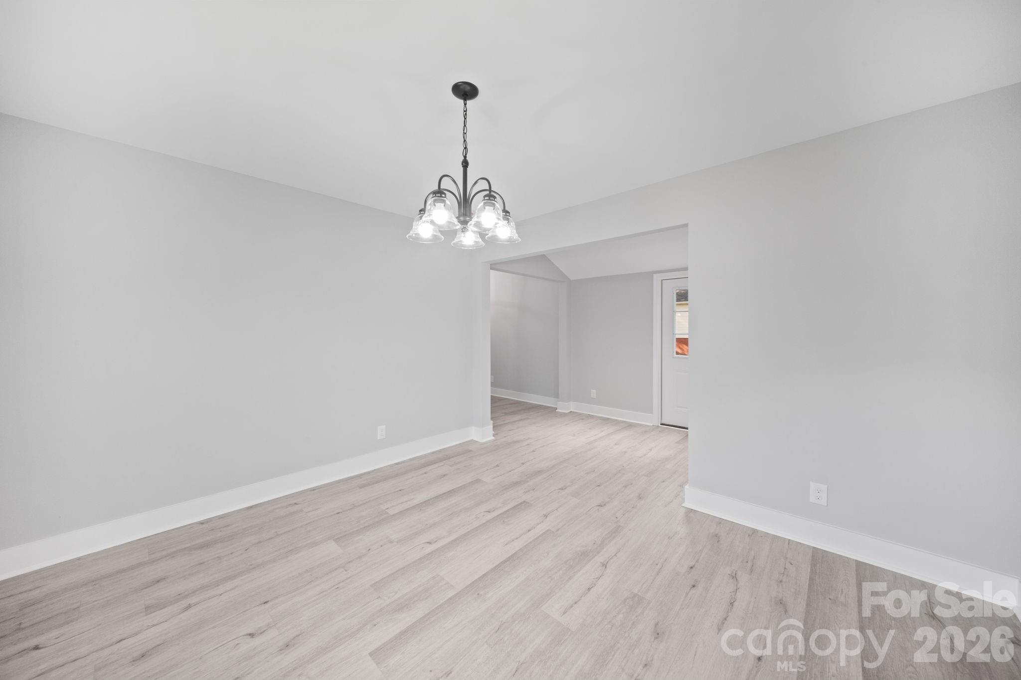 807 N Walnut Street Property Photo 18