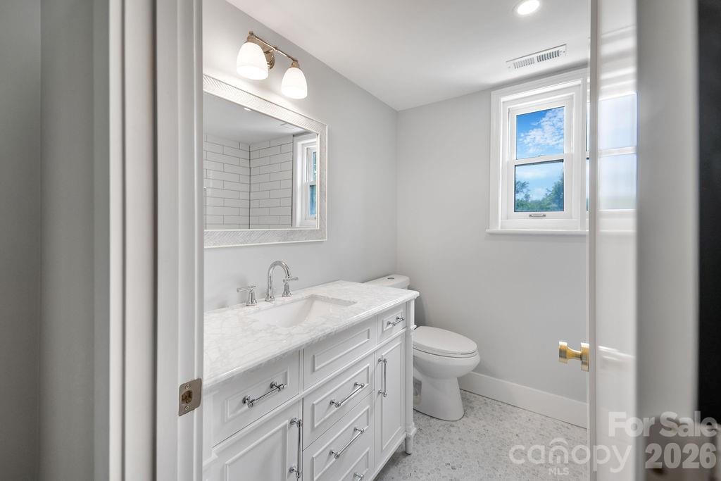 55 Cisco Road Property Photo 33