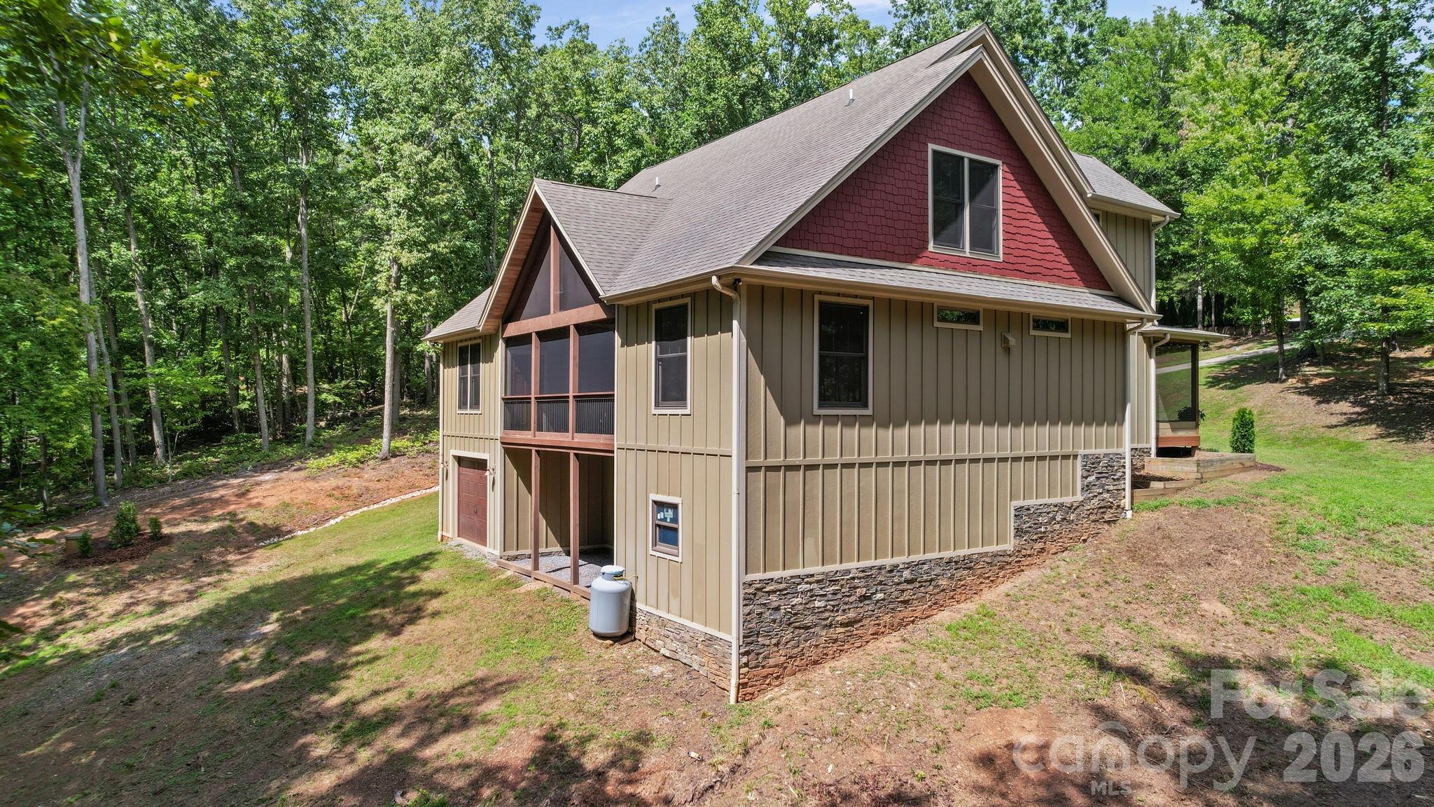 126 Hunters Field Way Property Photo 2