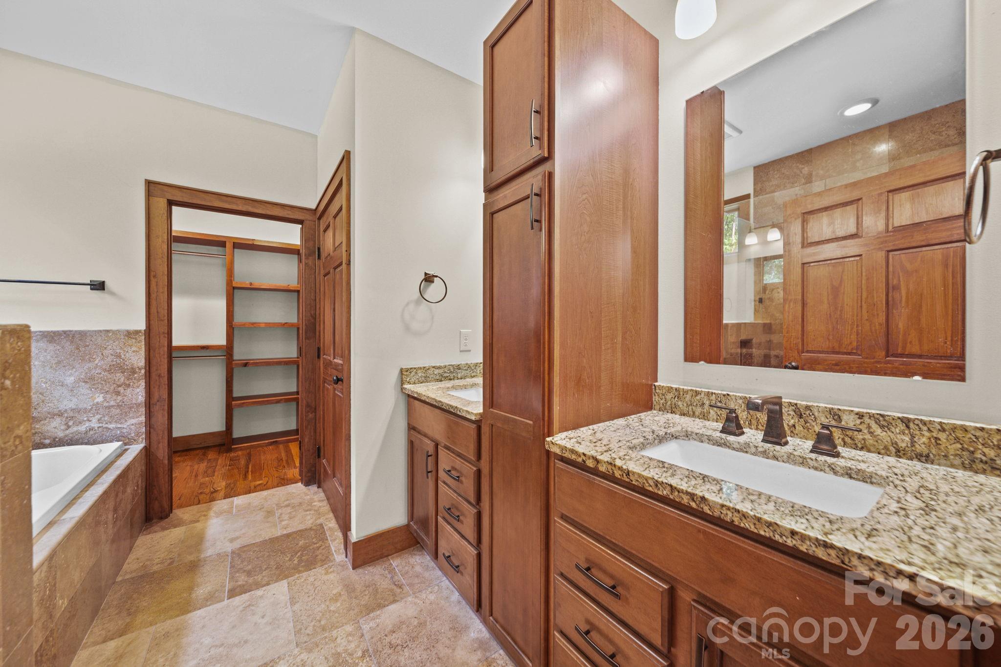126 Hunters Field Way Property Photo 21