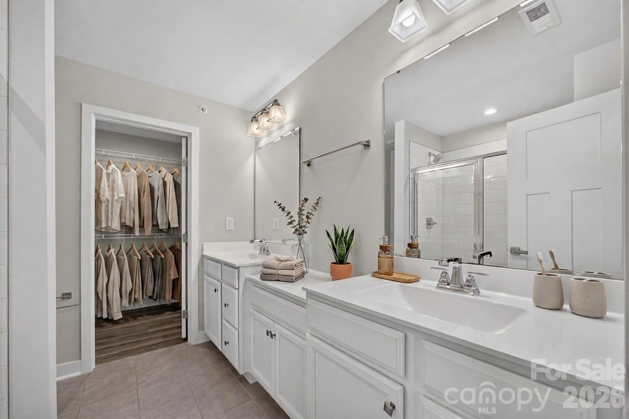 252 Parkwood Avenue Property Photo 10