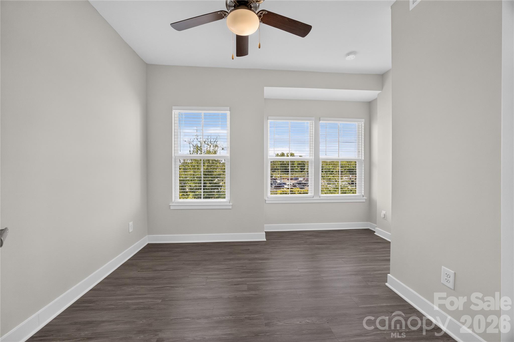 252 Parkwood Avenue Property Photo 23