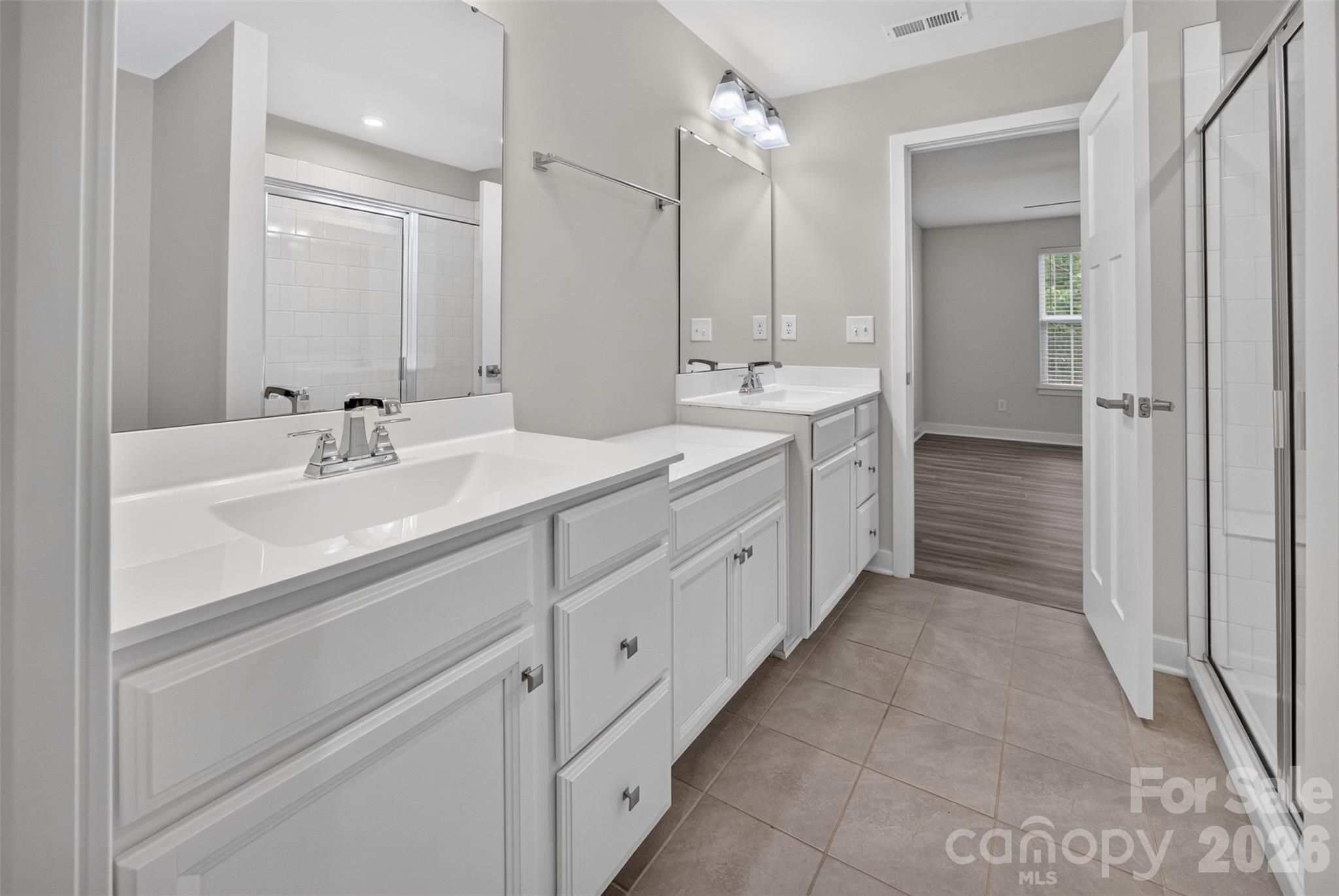 252 Parkwood Avenue Property Photo 24