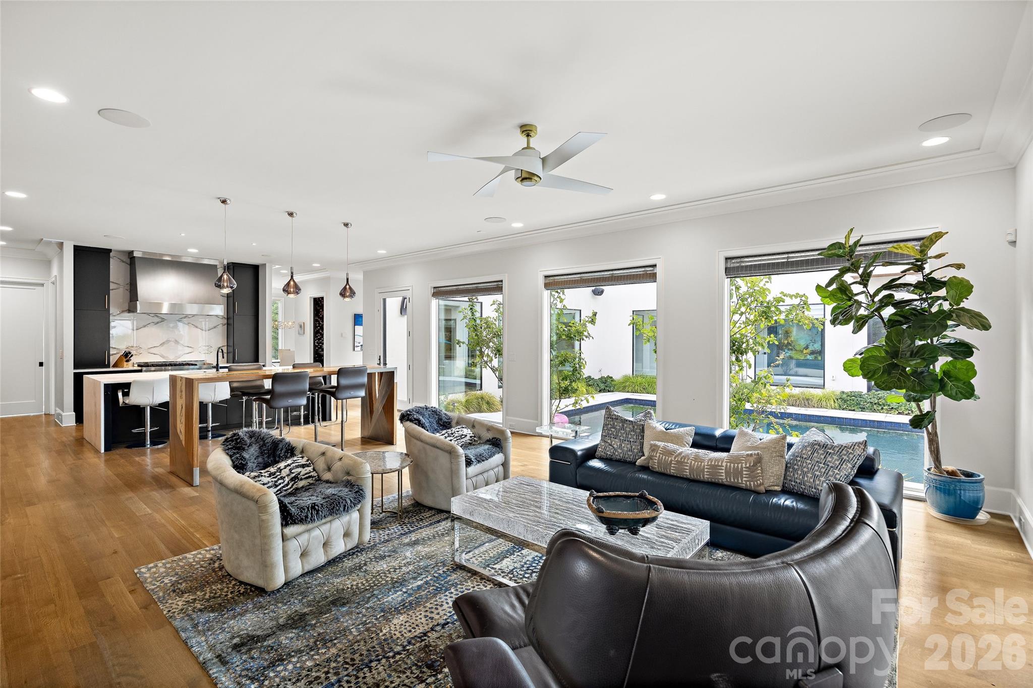 316 Mammoth Oaks Drive Property Photo 17