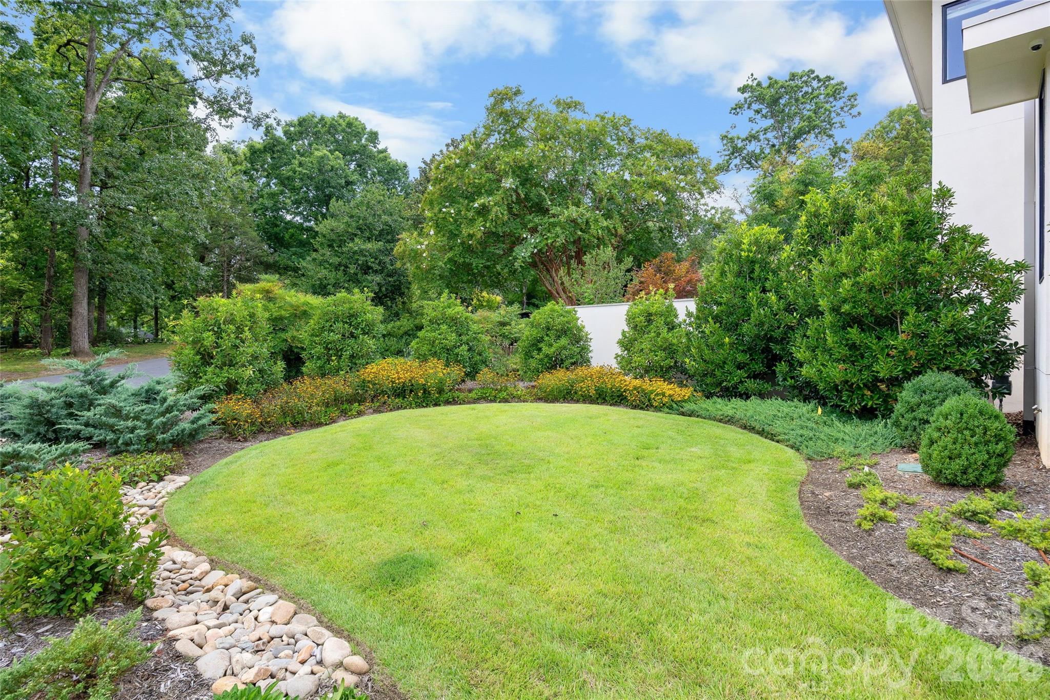 316 Mammoth Oaks Drive Property Photo 46