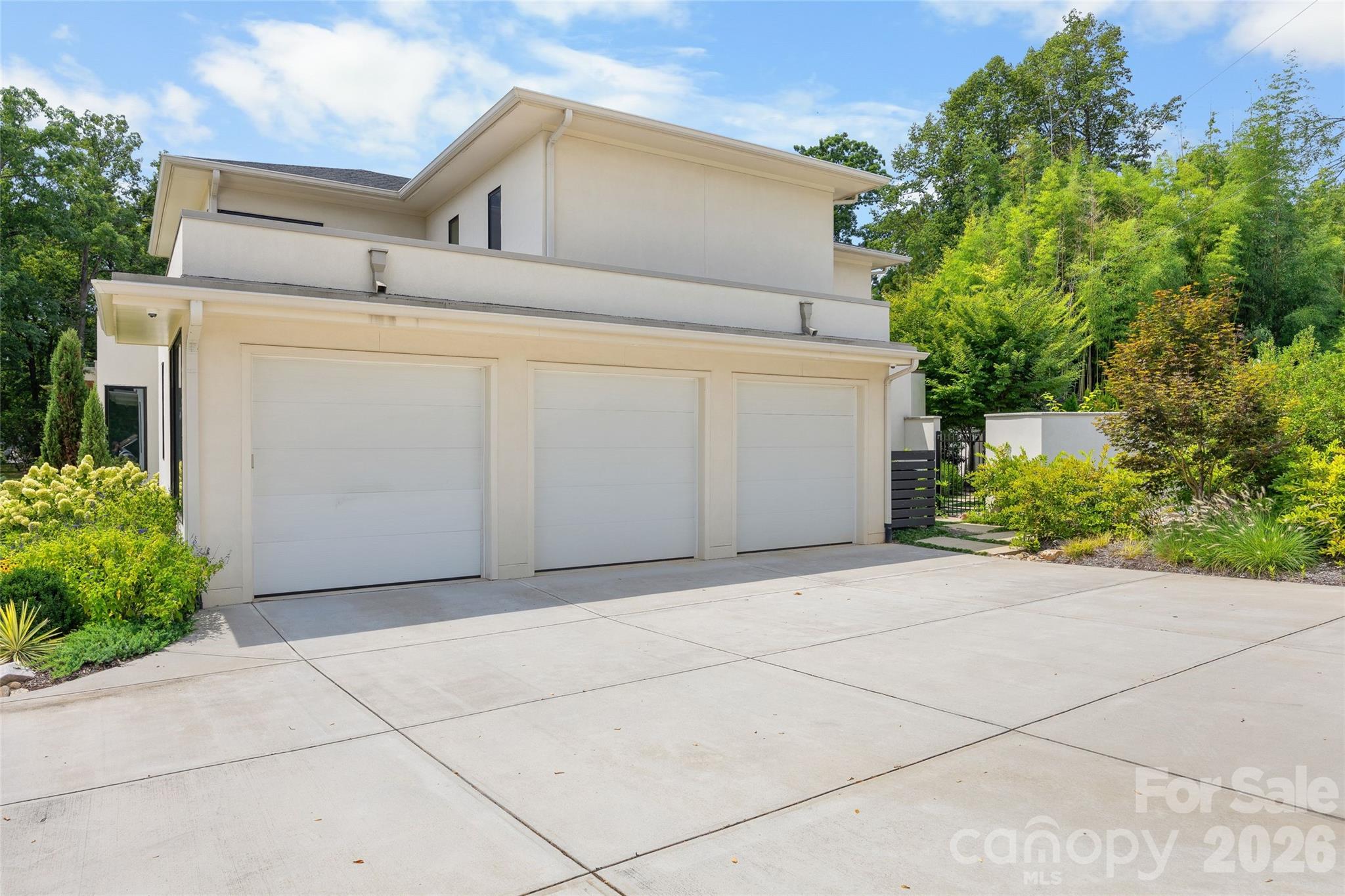 316 Mammoth Oaks Drive Property Photo 47