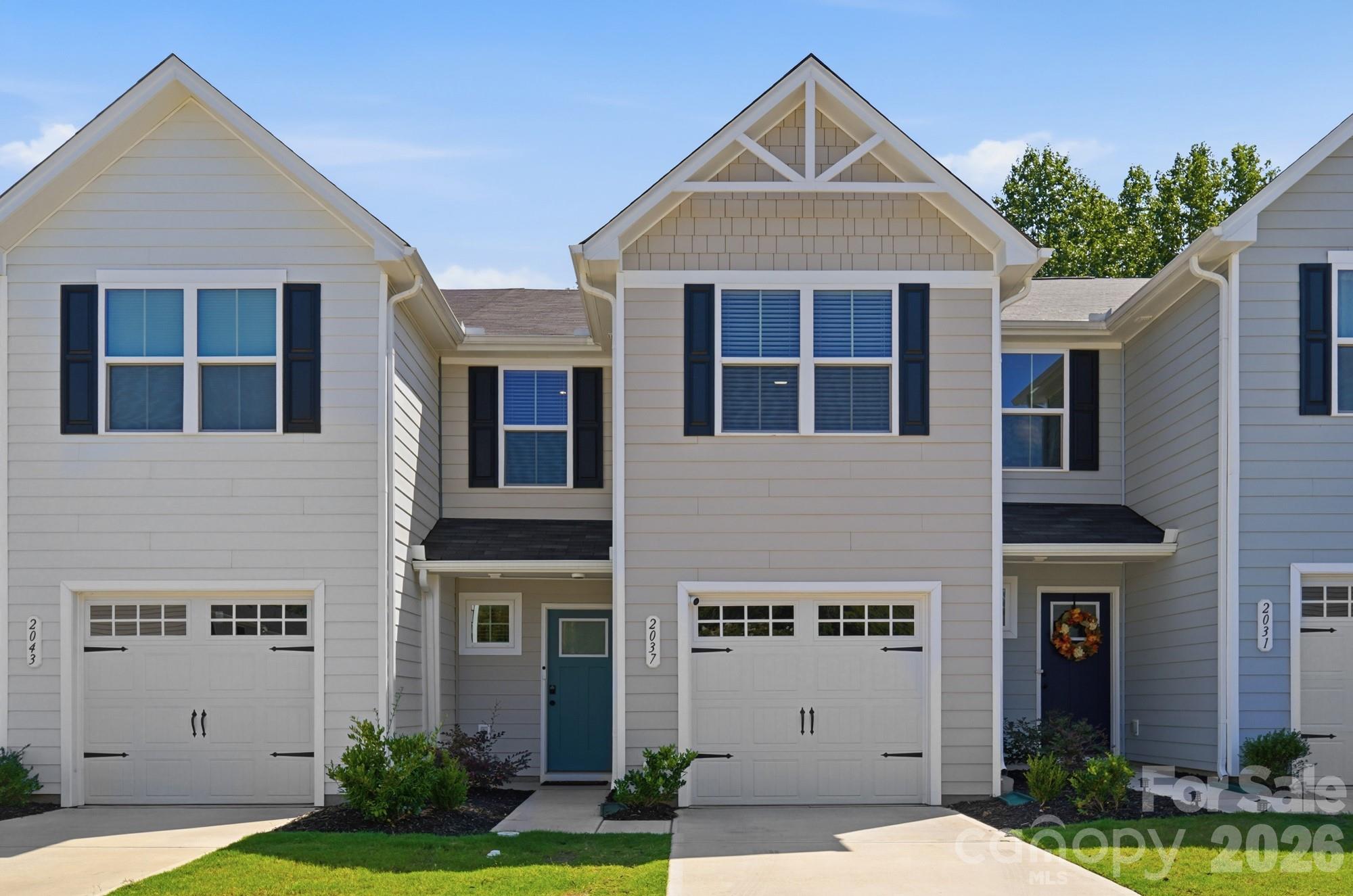 2037 Stephens Farm Drive Property Photo 1