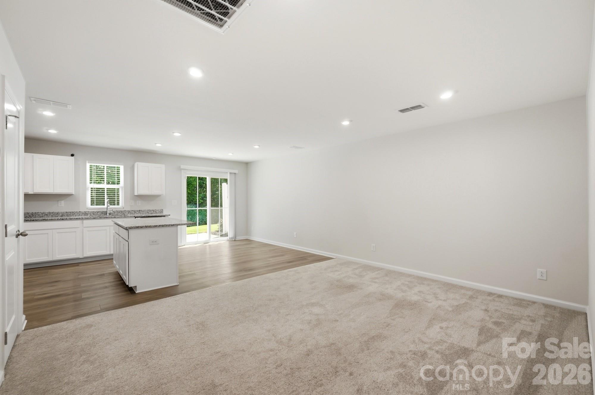 2037 Stephens Farm Drive Property Photo 6
