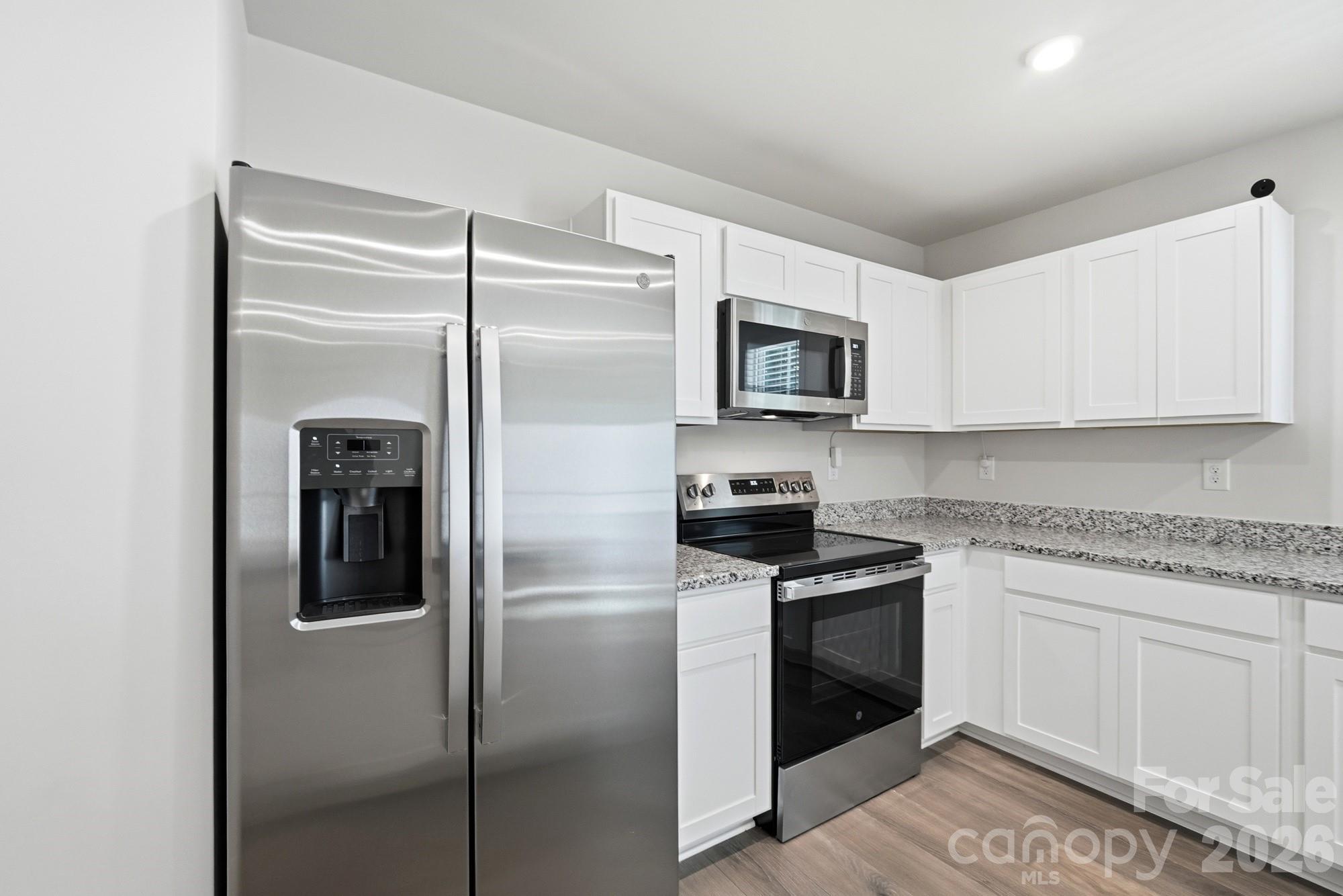 2037 Stephens Farm Drive Property Photo 11