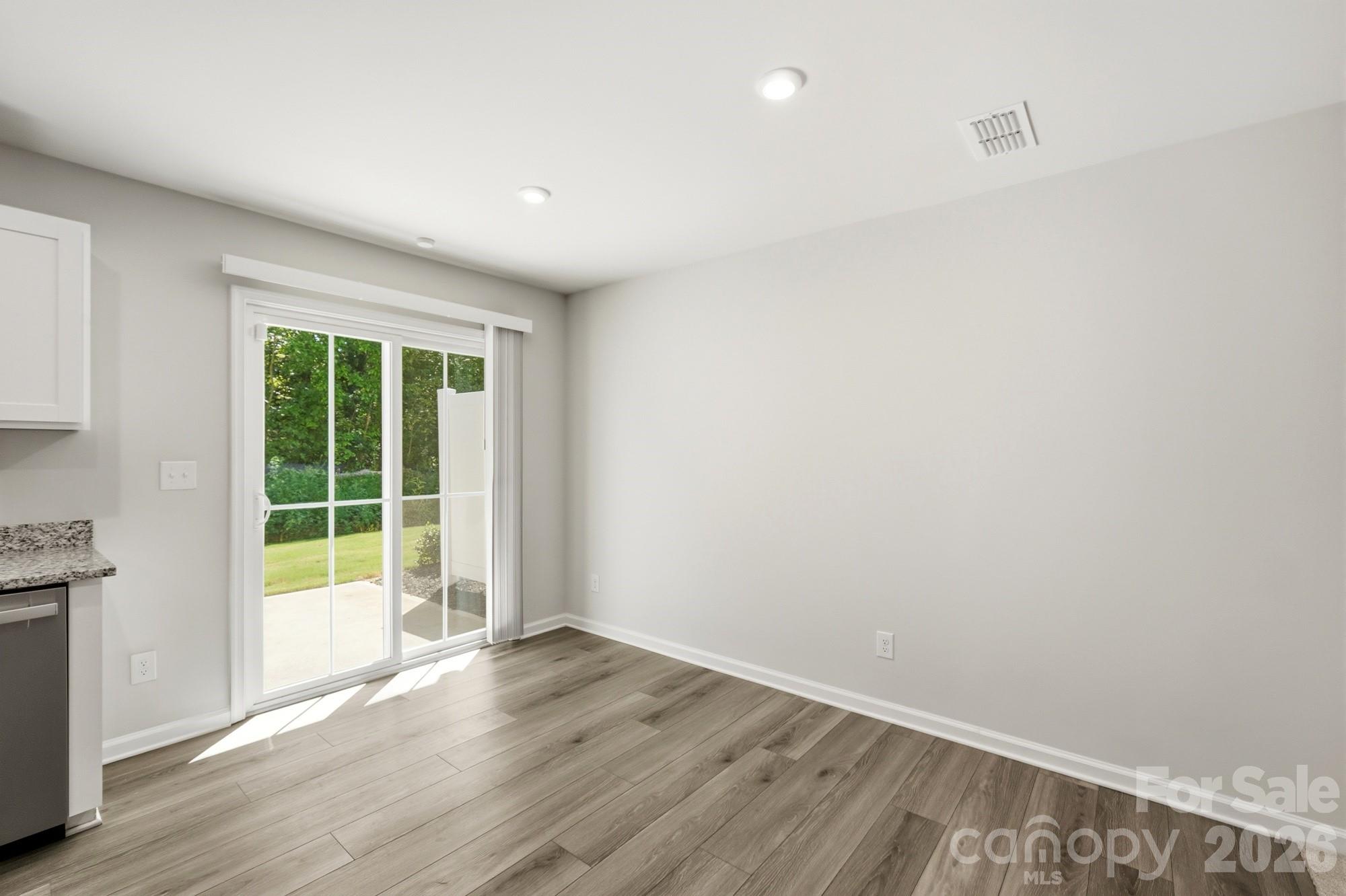 2037 Stephens Farm Drive Property Photo 12