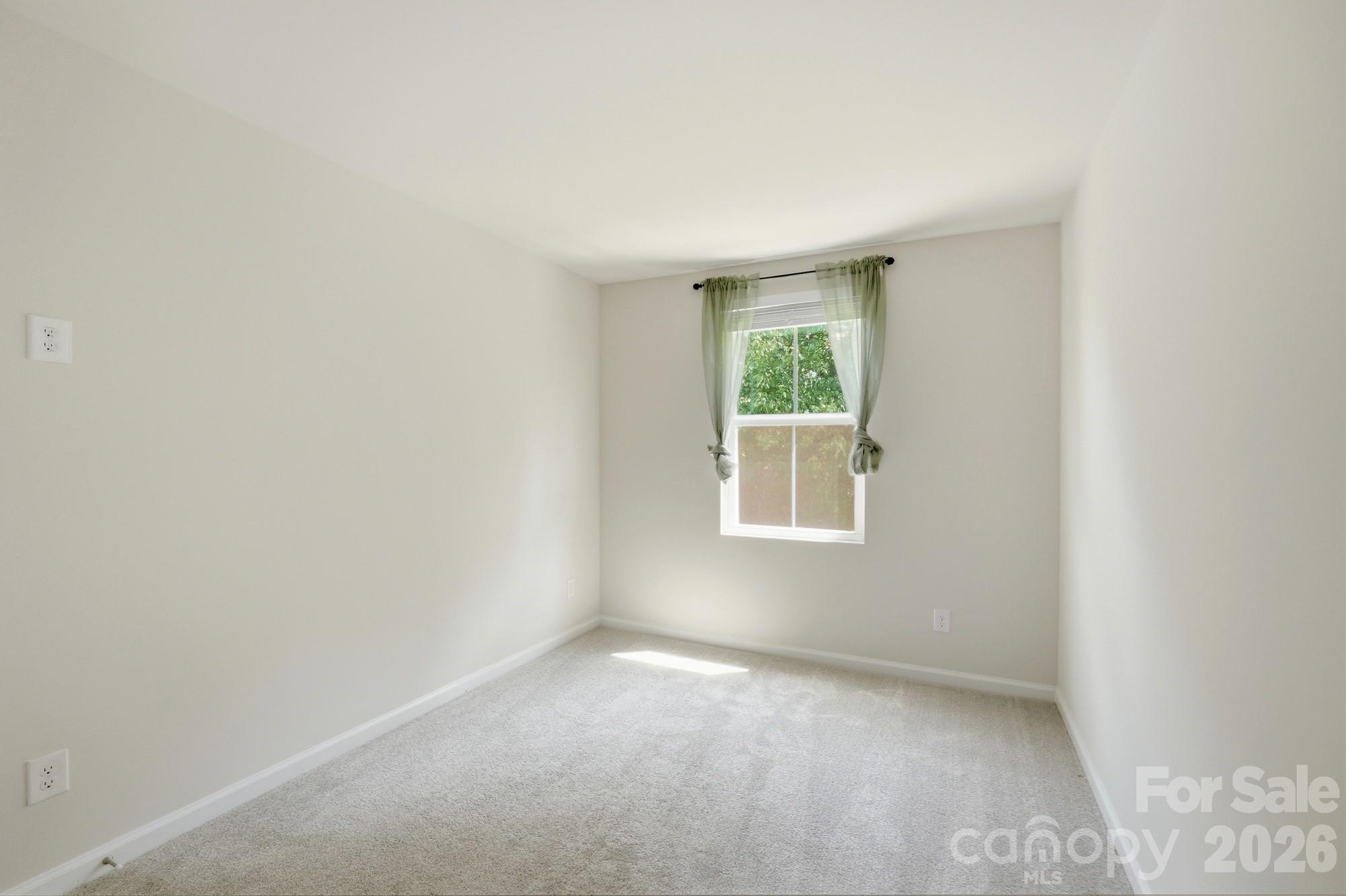 2037 Stephens Farm Drive Property Photo 22