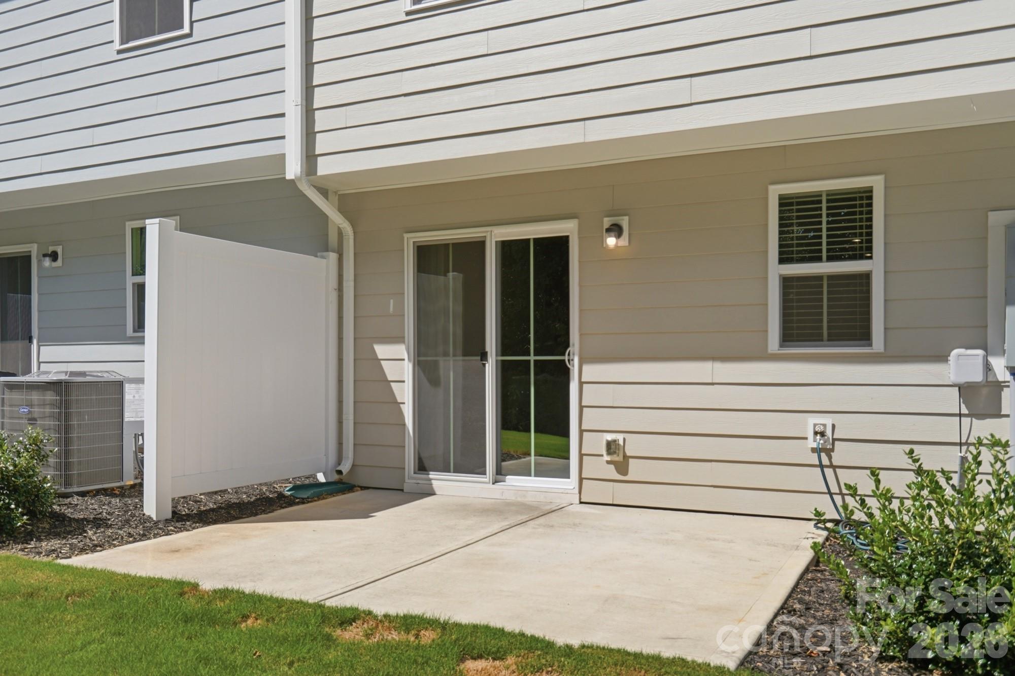 2037 Stephens Farm Drive Property Photo 29