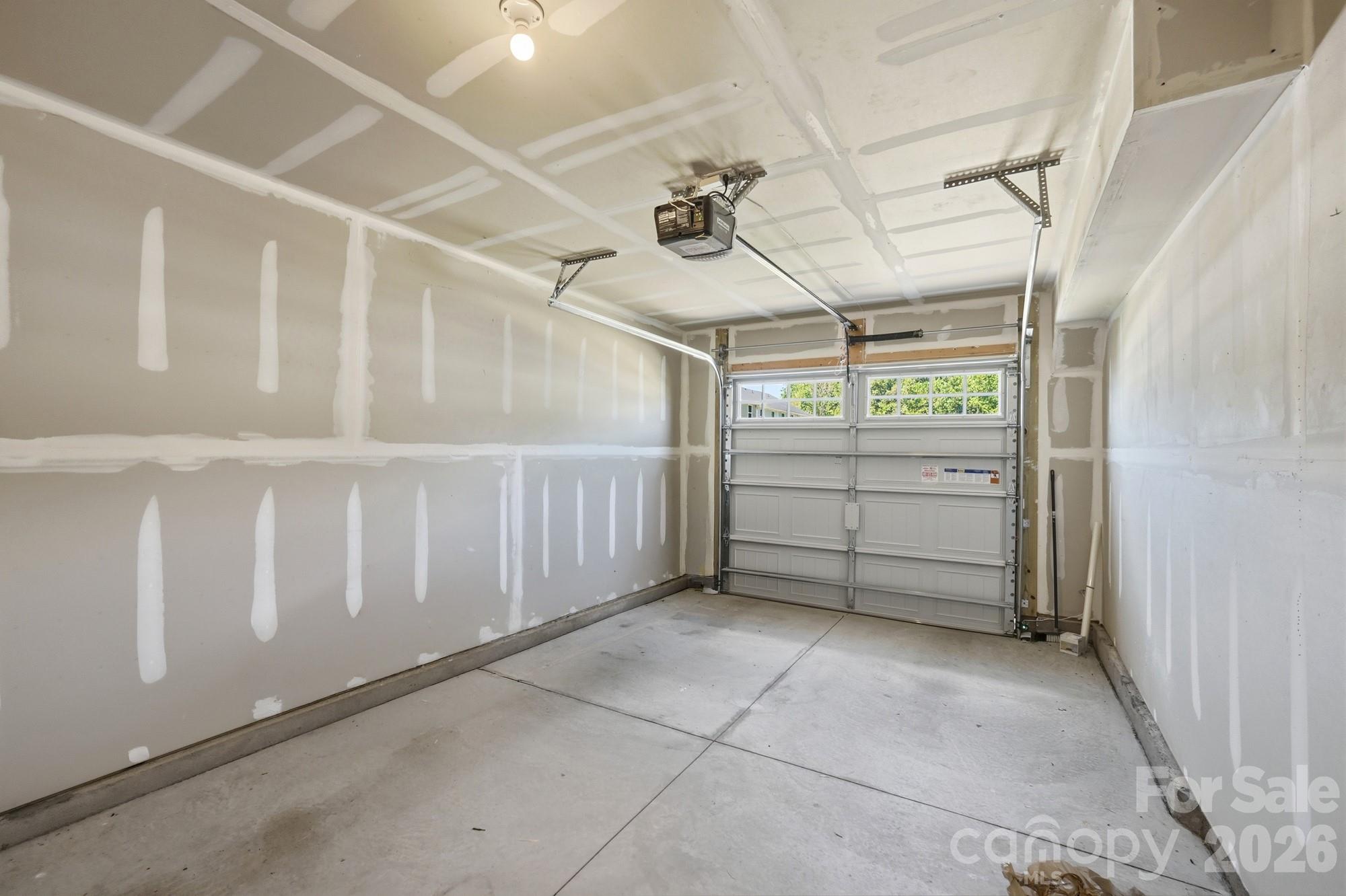 2037 Stephens Farm Drive Property Photo 32