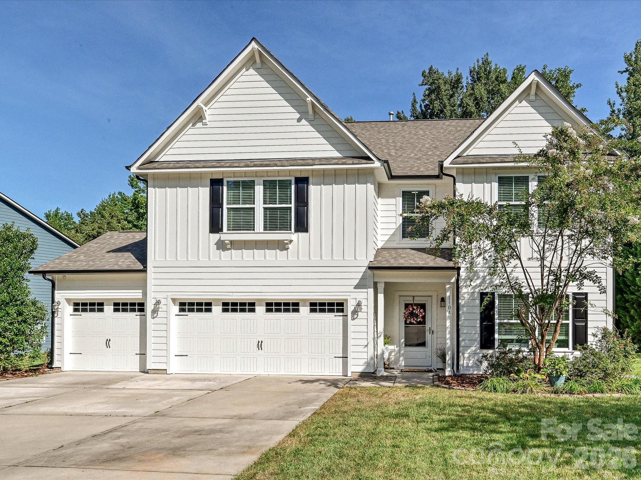 1104 Bassett Way Property Photo 1