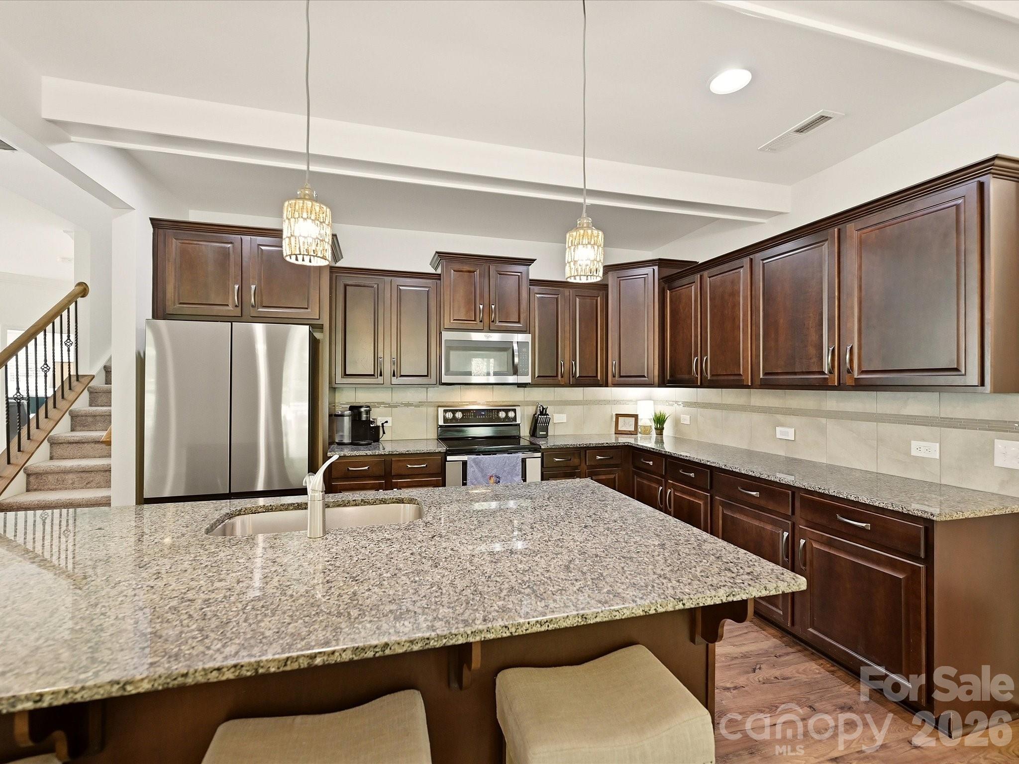 1104 Bassett Way Property Photo 10
