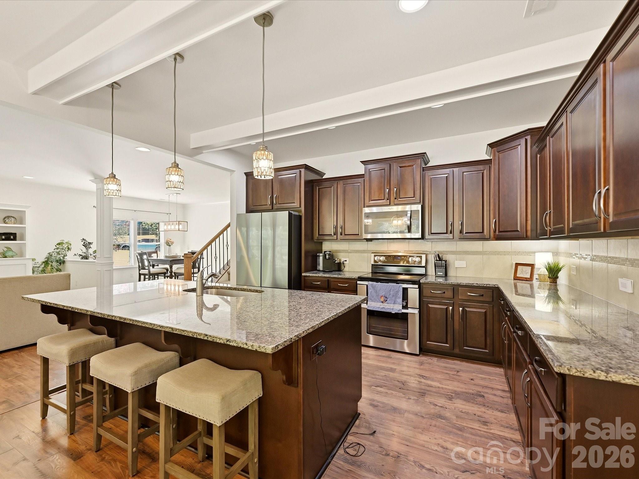 1104 Bassett Way Property Photo 11