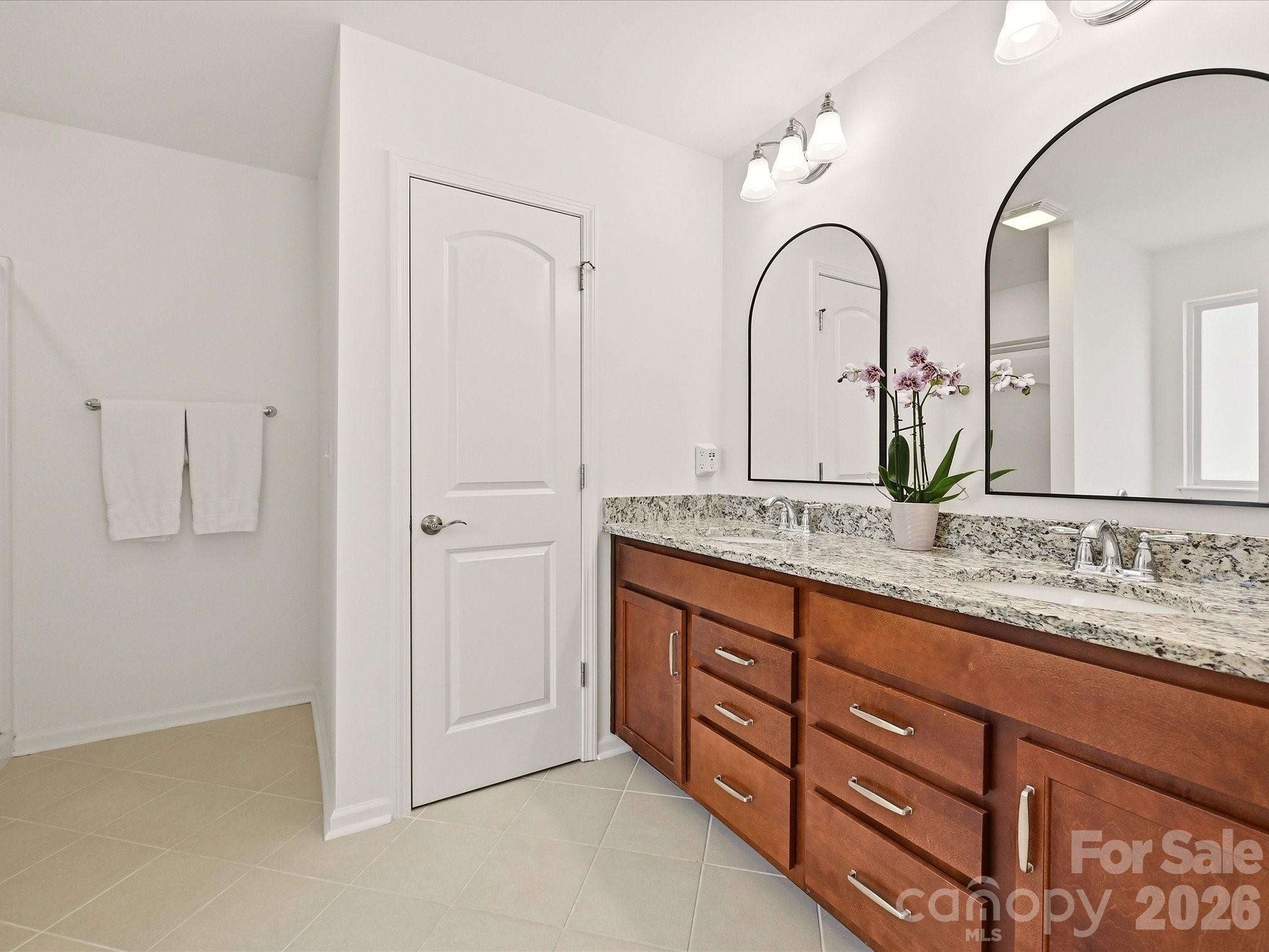 1104 Bassett Way Property Photo 21