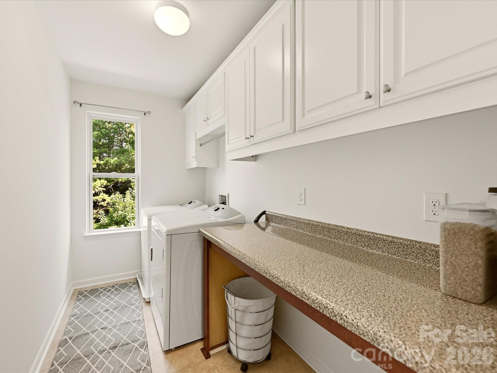 1104 Bassett Way Property Photo 27