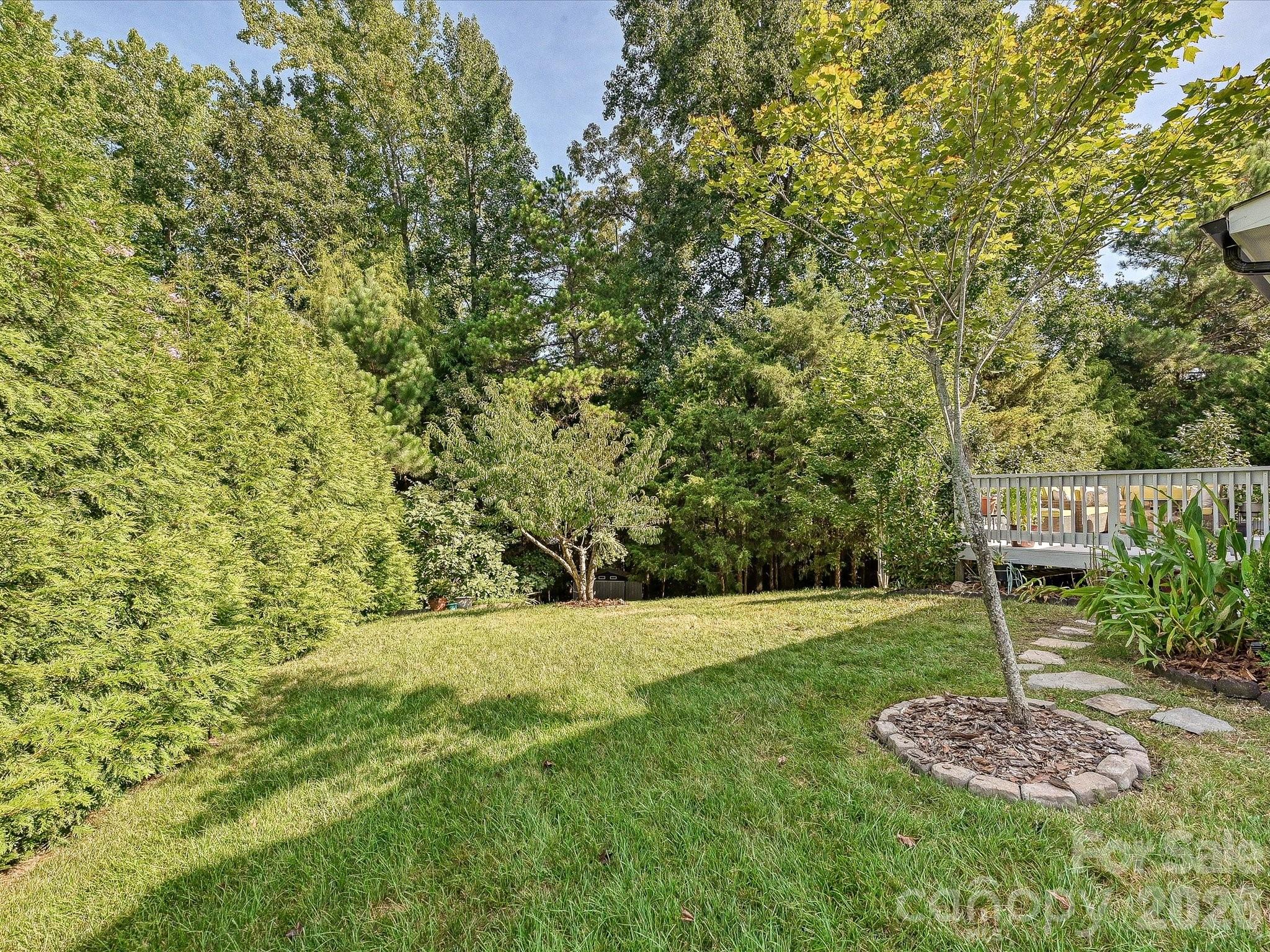 1104 Bassett Way Property Photo 32