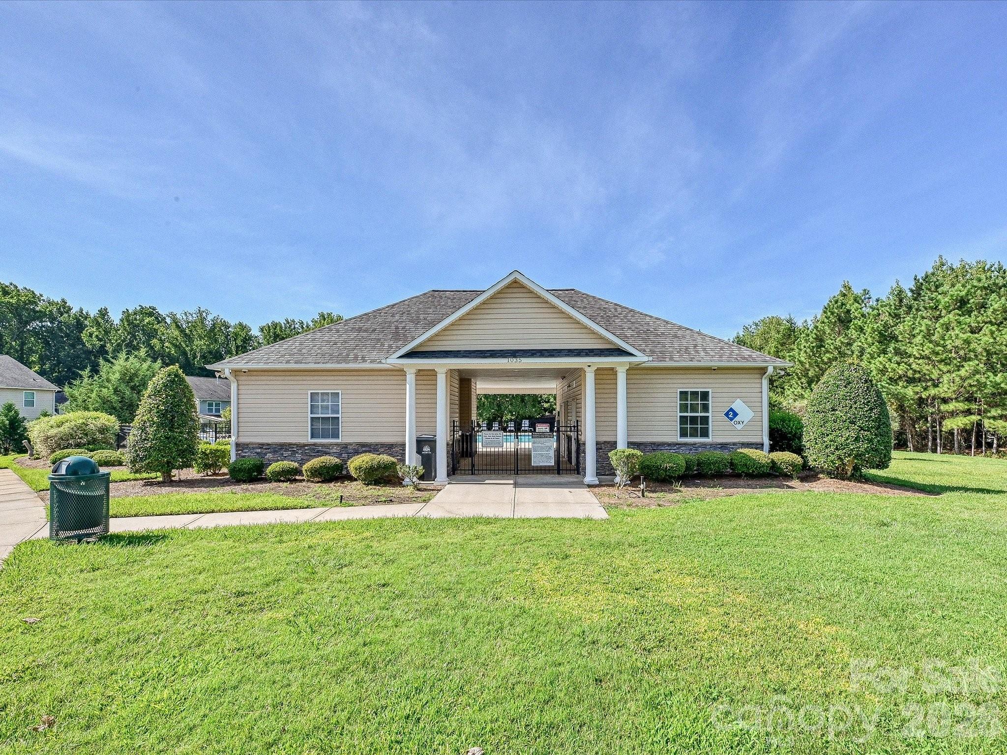 1104 Bassett Way Property Photo 37