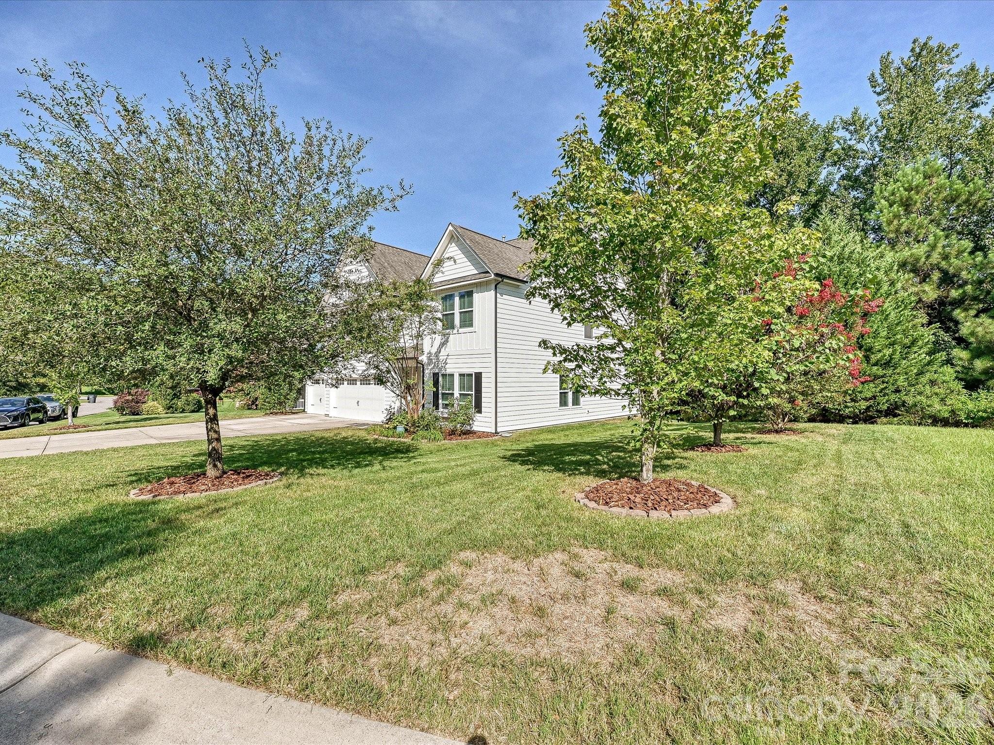 1104 Bassett Way Property Photo 39