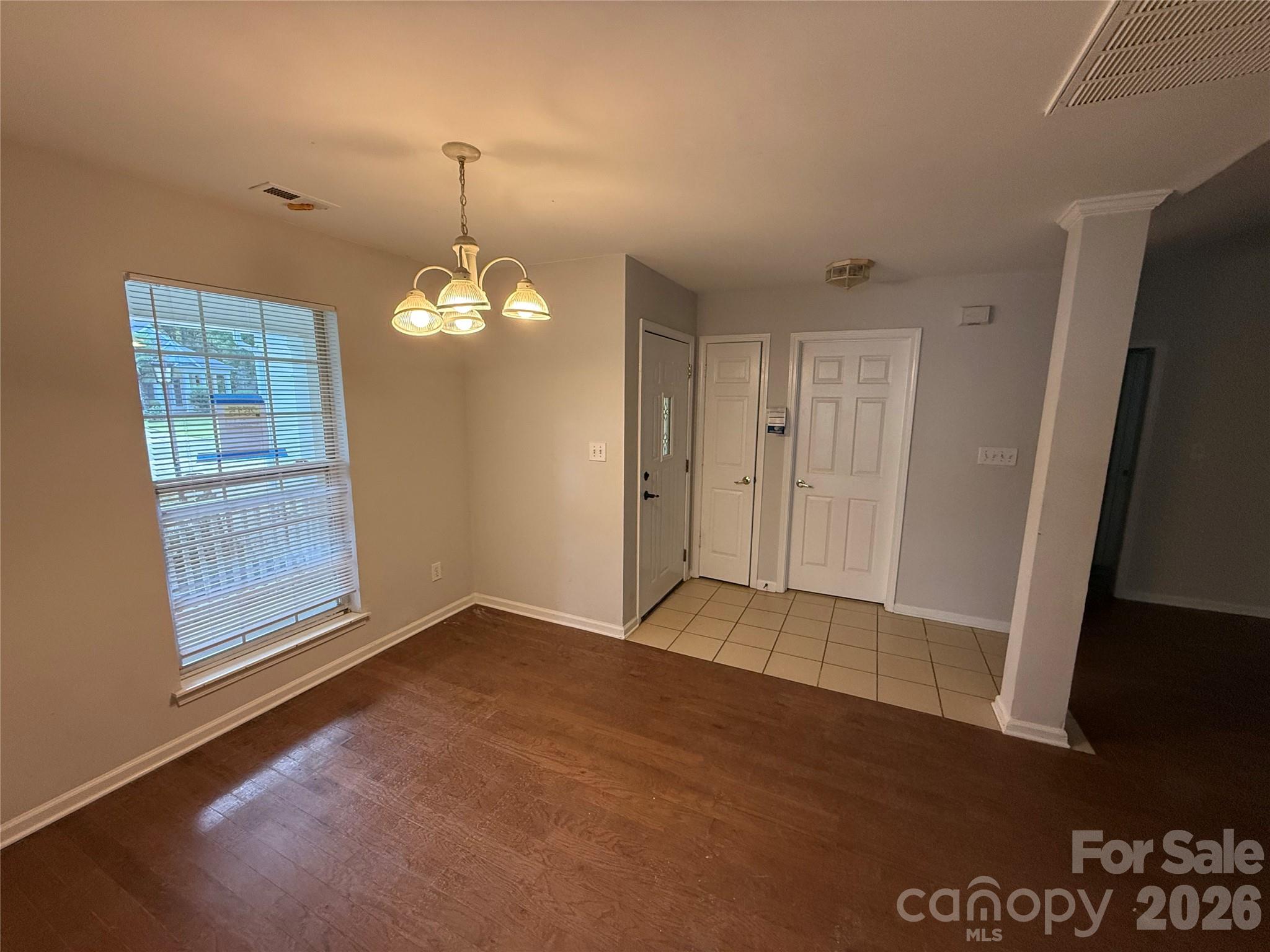 2615 Robyns Glen Drive Property Photo 6
