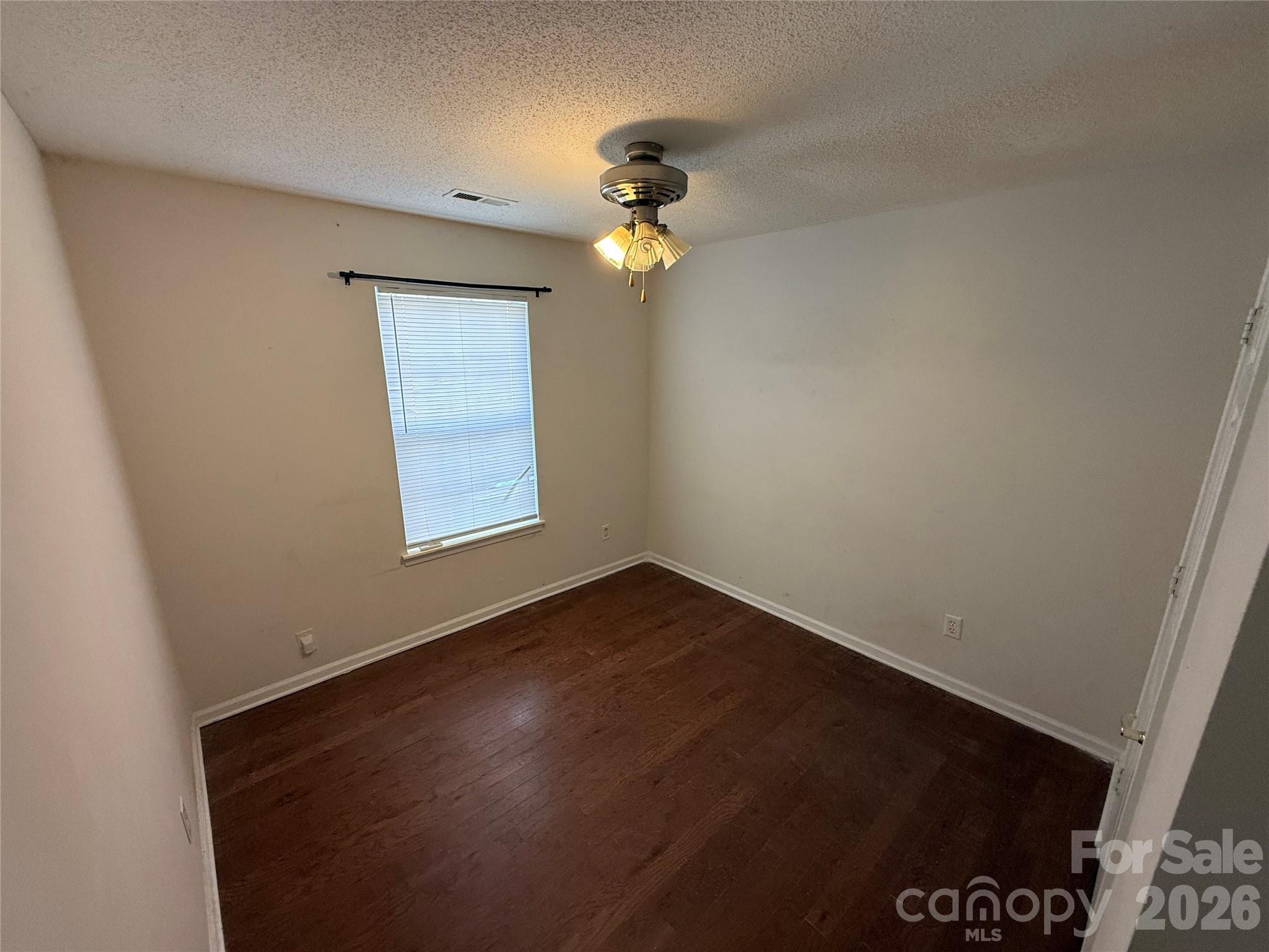 2615 Robyns Glen Drive Property Photo 12