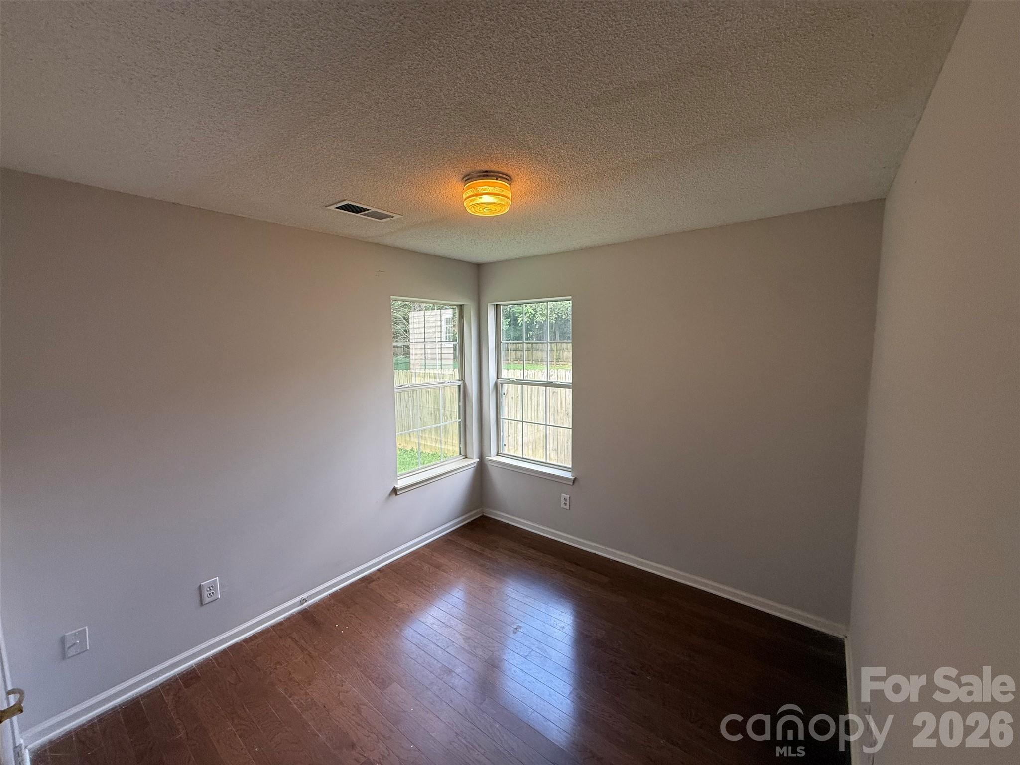 2615 Robyns Glen Drive Property Photo 13
