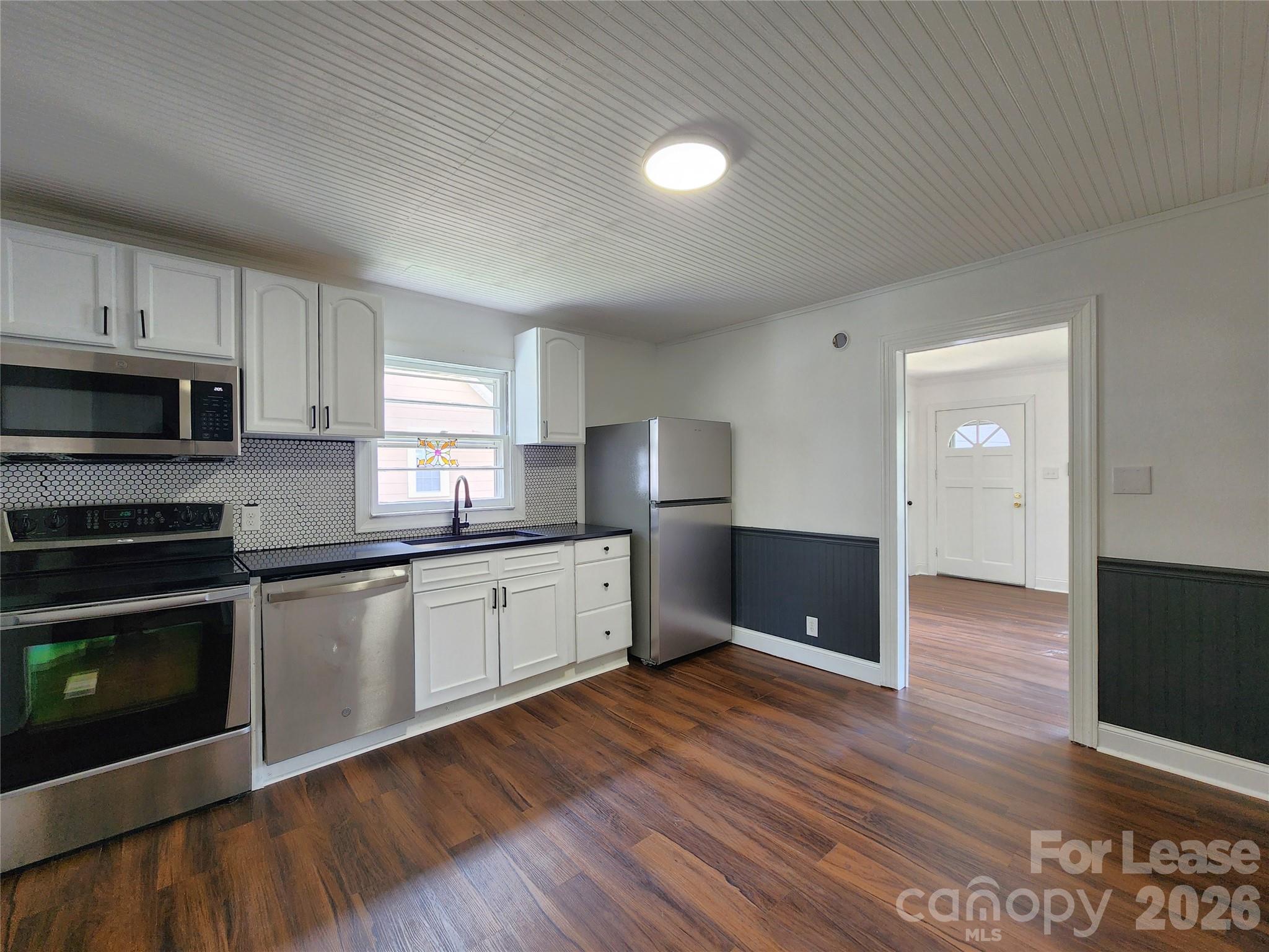 1208 N Juniper Avenue Property Photo 6