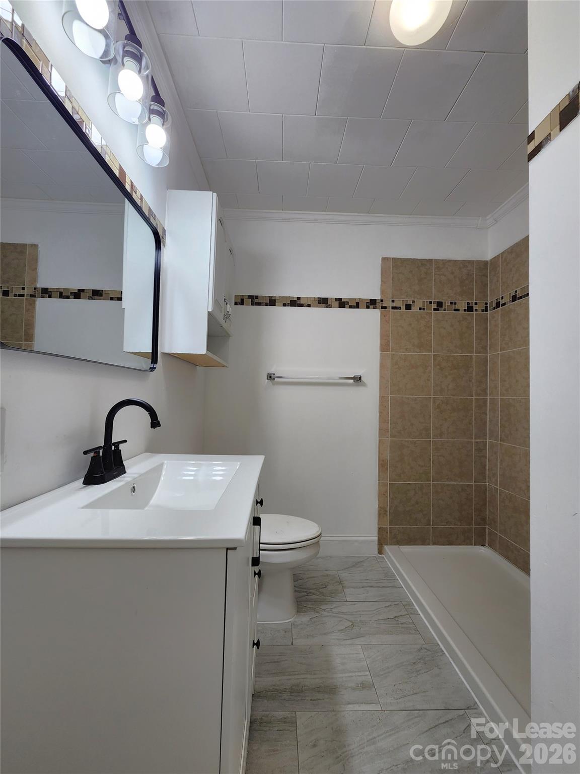 1208 N Juniper Avenue Property Photo 10