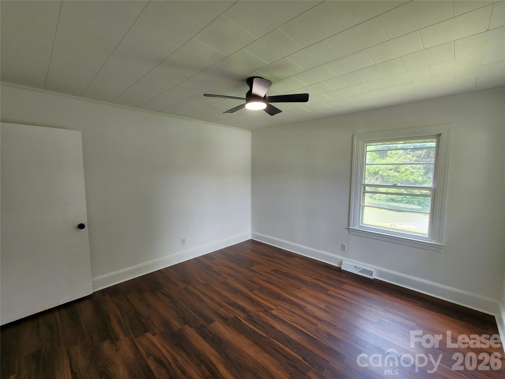 1208 N Juniper Avenue Property Photo 11