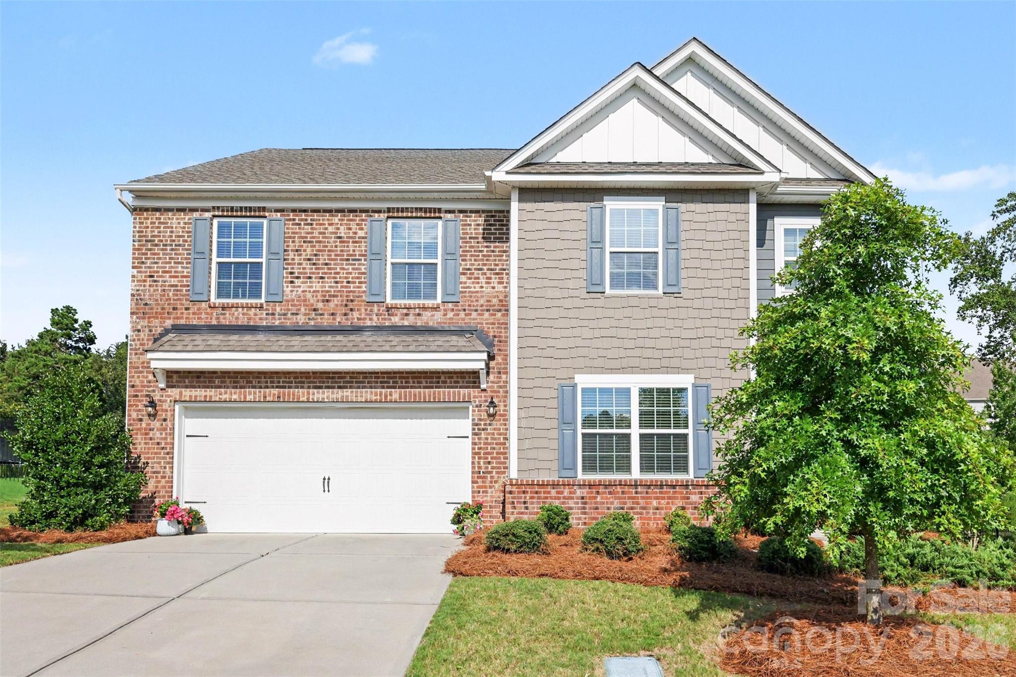 16823 Cozy Cove Road Property Photo 4