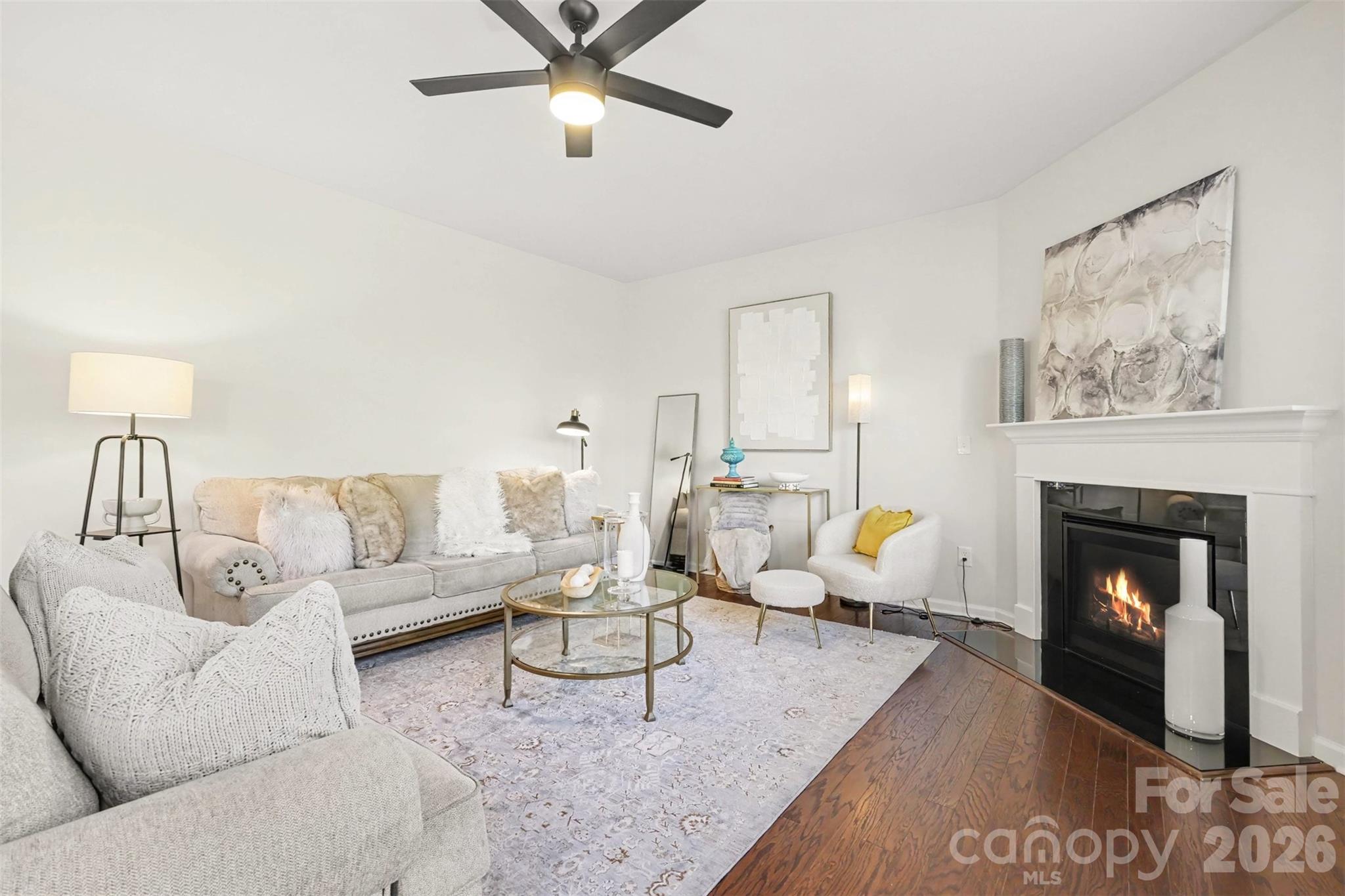 16823 Cozy Cove Road Property Photo 8