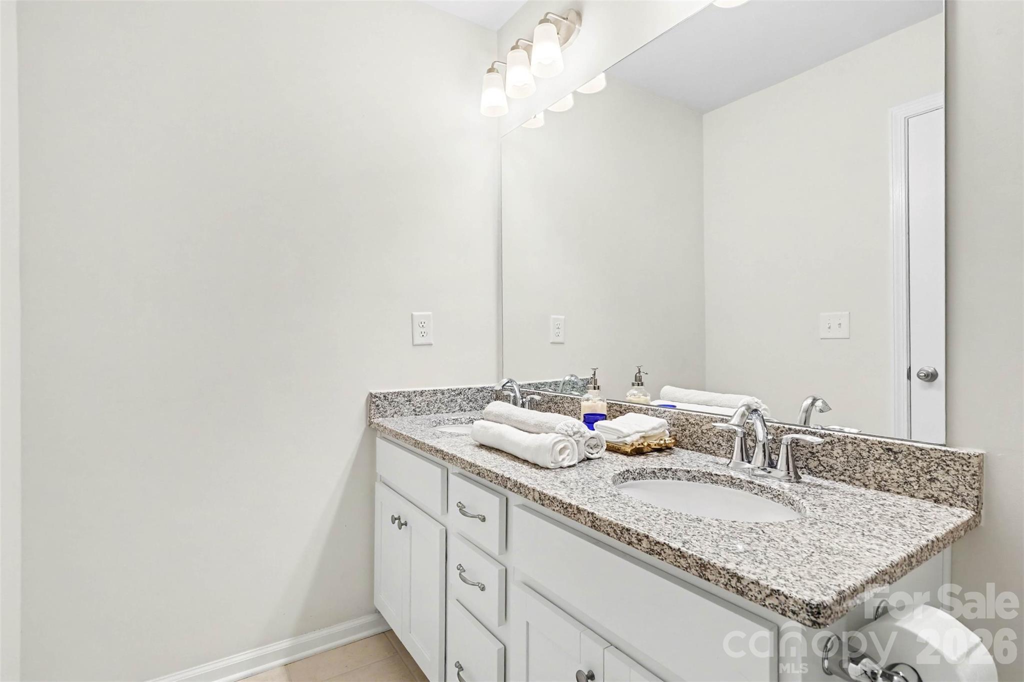 16823 Cozy Cove Road Property Photo 28