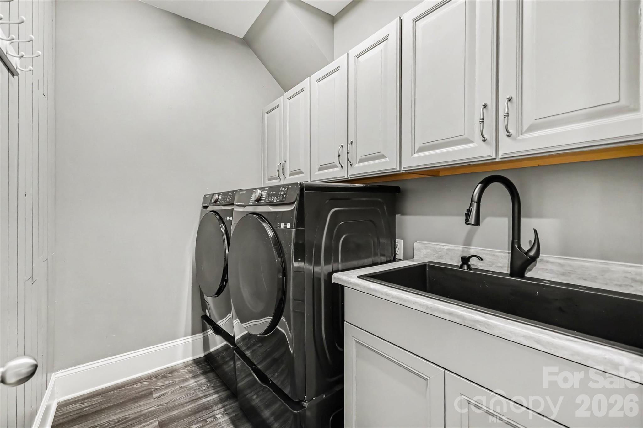 11242 Wheat Ridge Road Property Photo 18