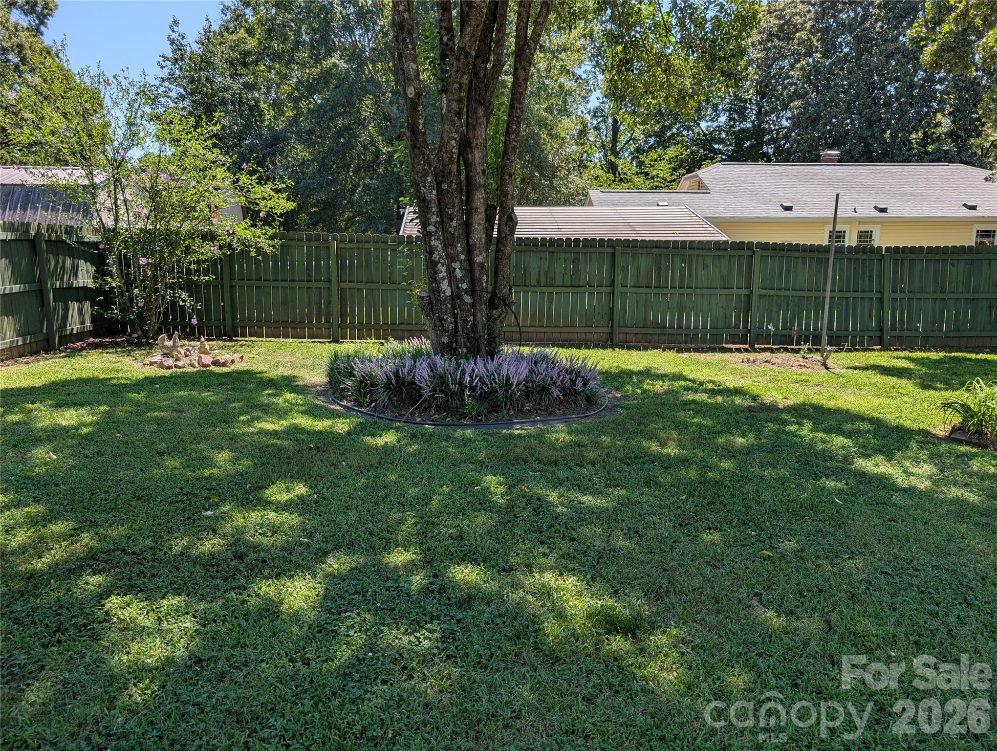 406 N Kimmons Street Property Photo 3
