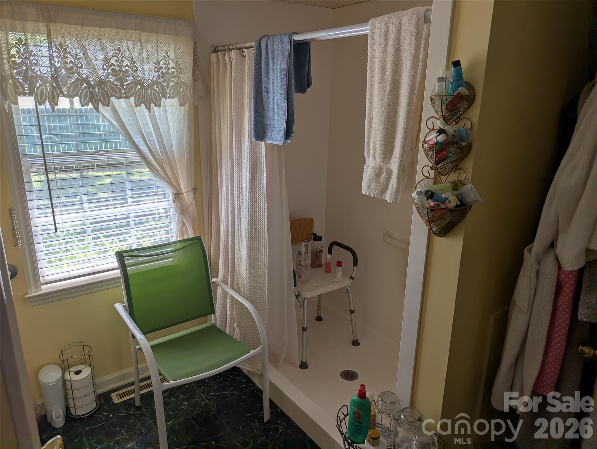 406 N Kimmons Street Property Photo 15