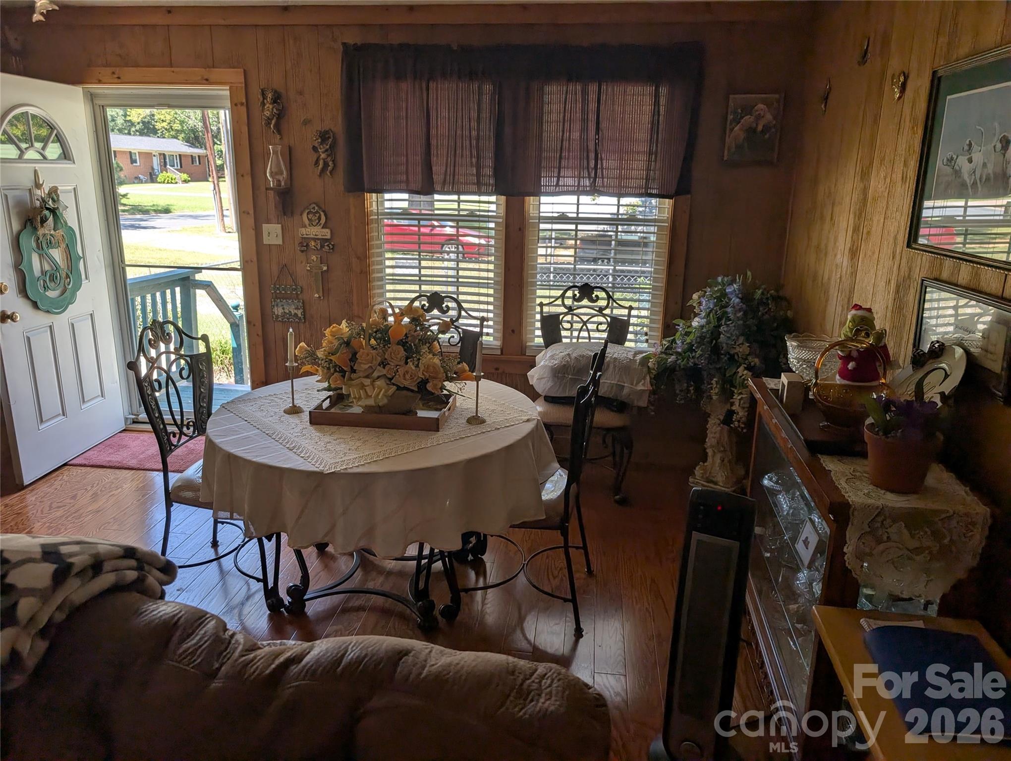 406 N Kimmons Street Property Photo 24