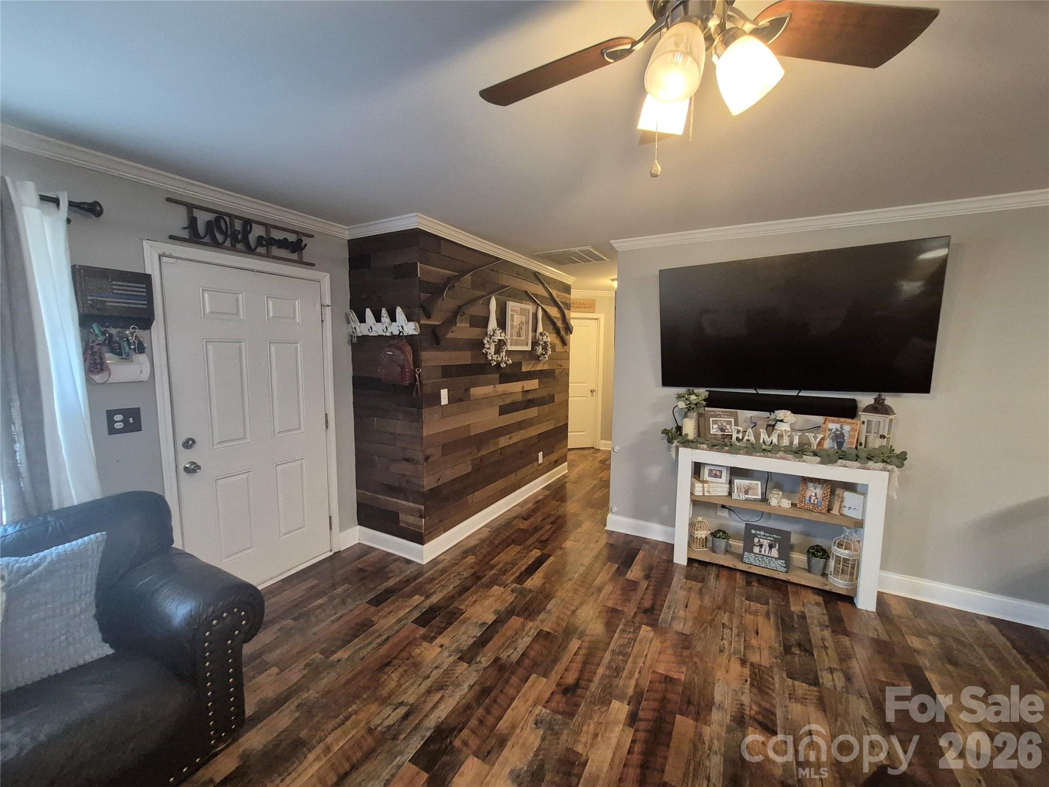 1637 Riverview Road Property Photo 8
