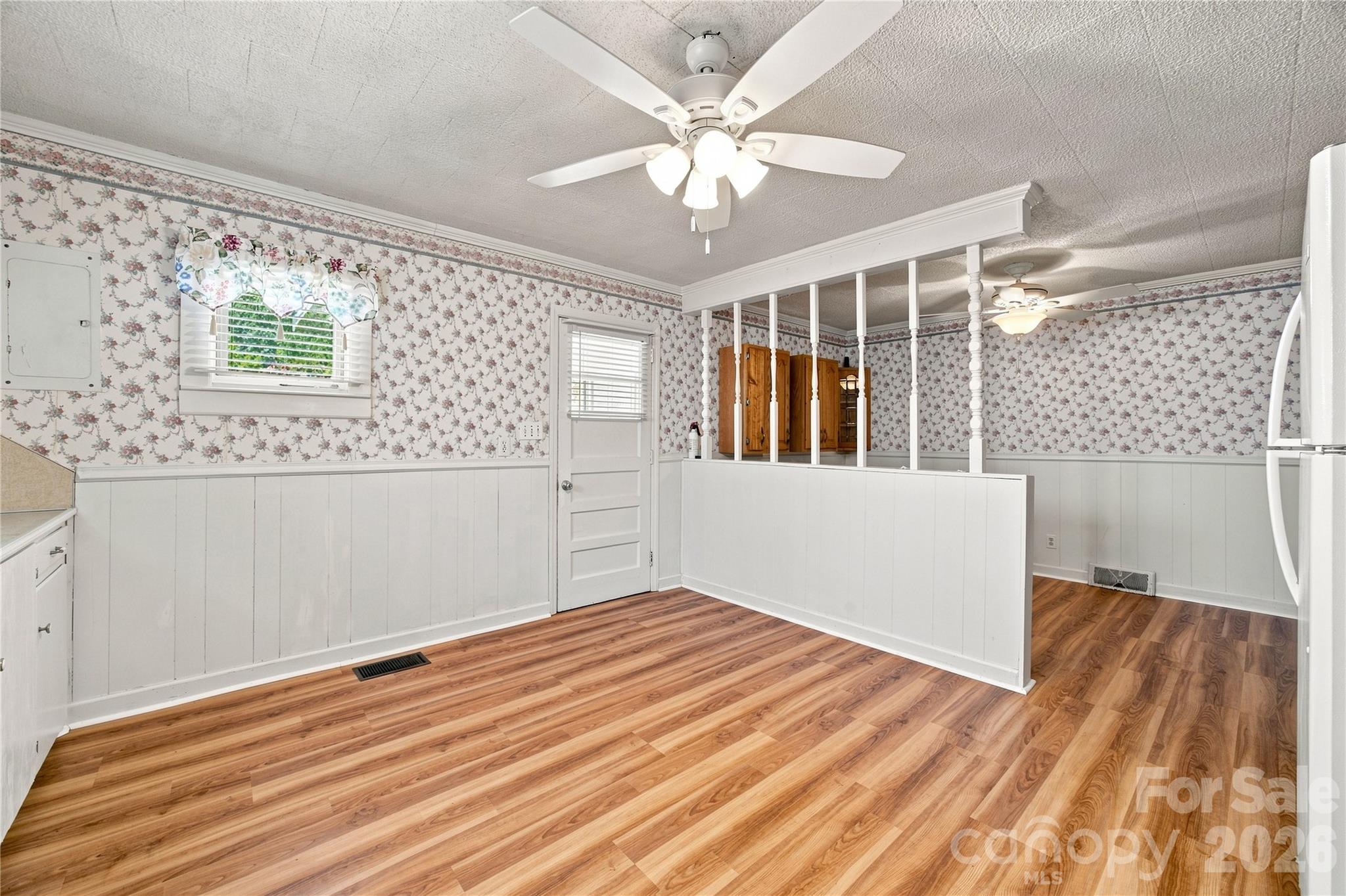 2424 Griffith Road Property Photo 19