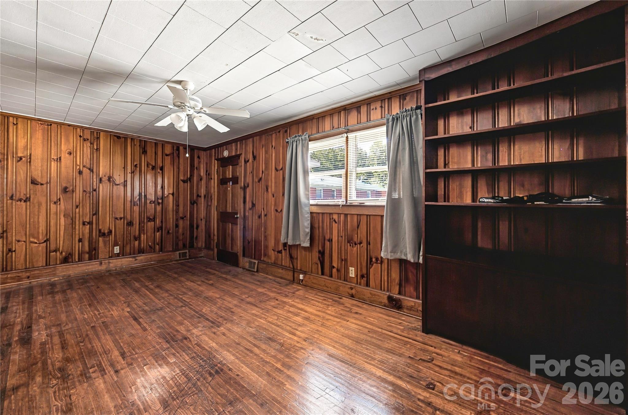 2424 Griffith Road Property Photo 24
