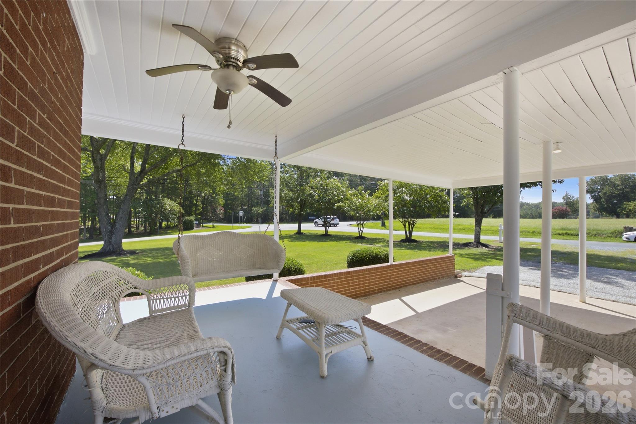 2424 Griffith Road Property Photo 32