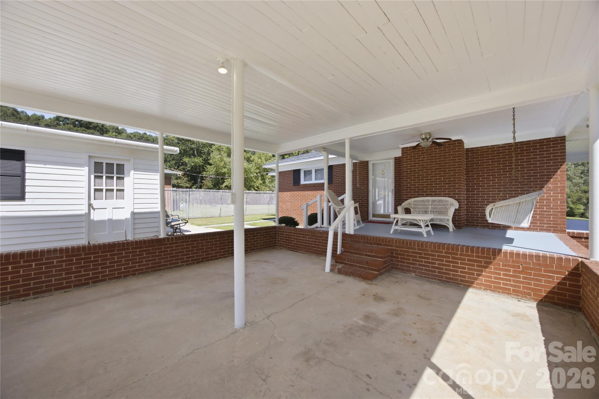 2424 Griffith Road Property Photo 43