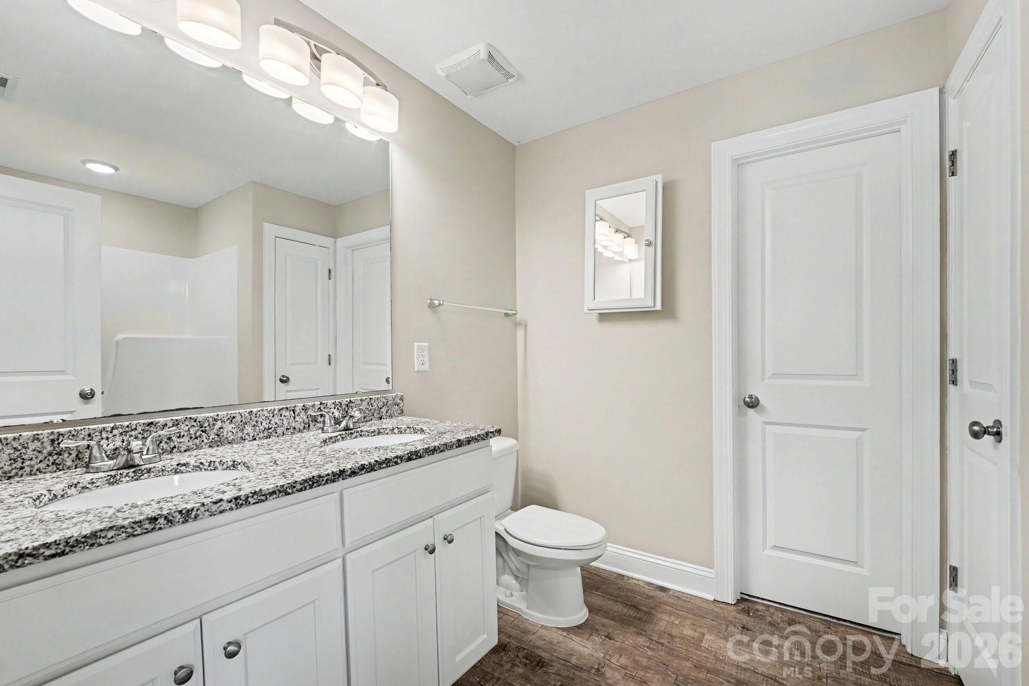 1545 Mayfair Drive Property Photo 12